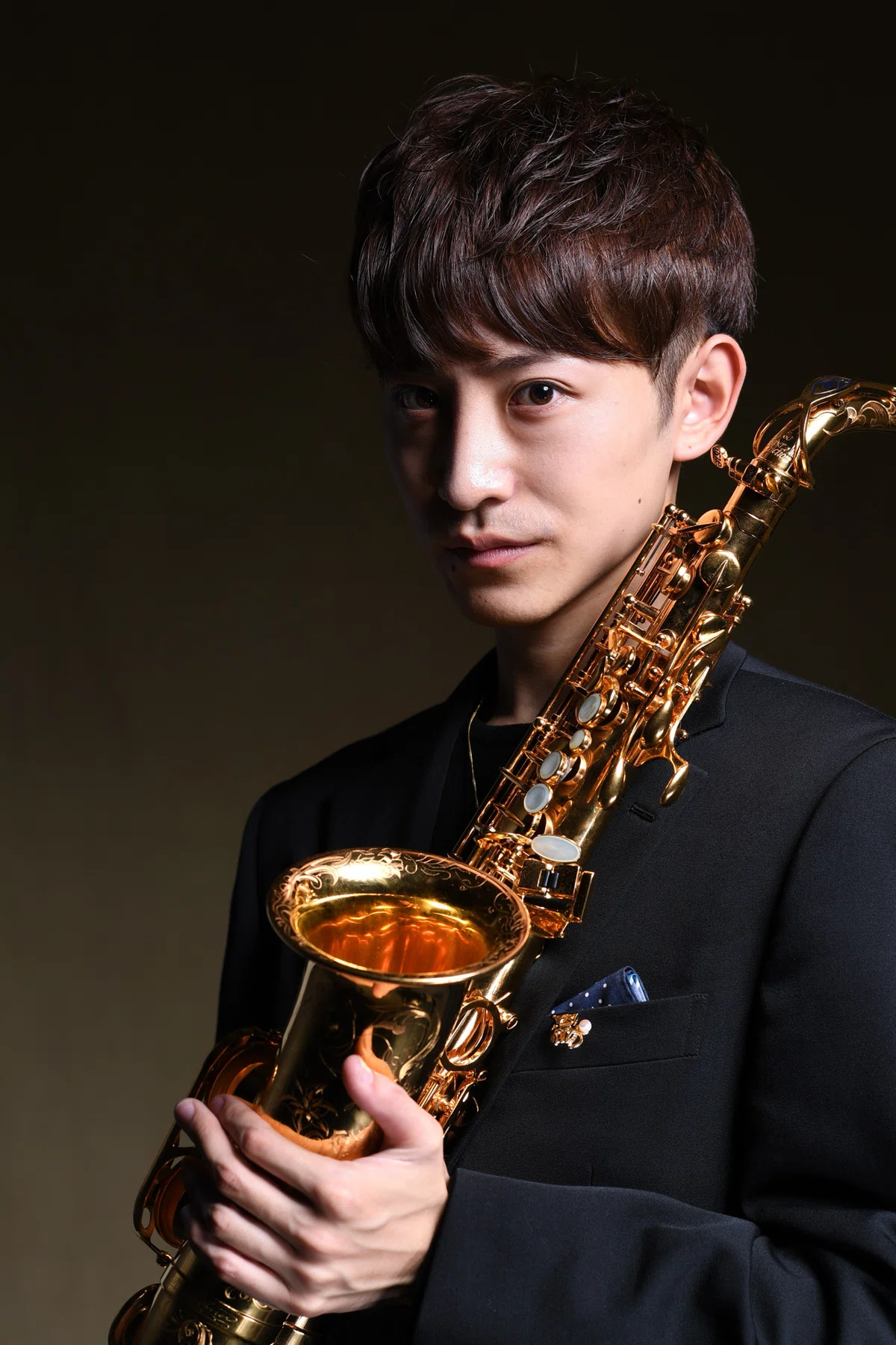 一音一音に心を込めて。生涯音楽家を目指すサクソフォン奏者|進 正裕さん|tiamond_music