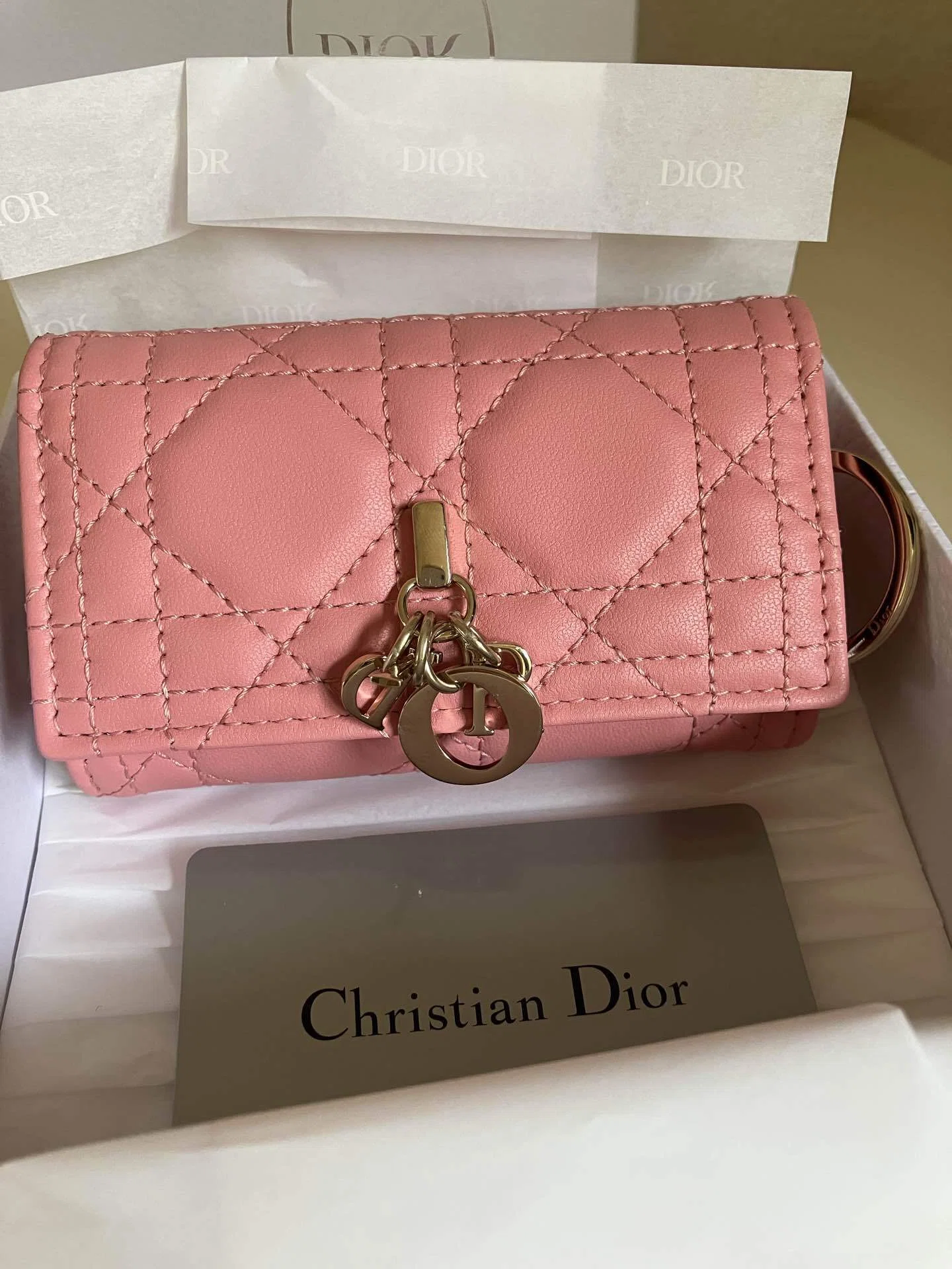 Diorのキーケースを処分する♡十分使ったので自分の気持ちに正直になっ