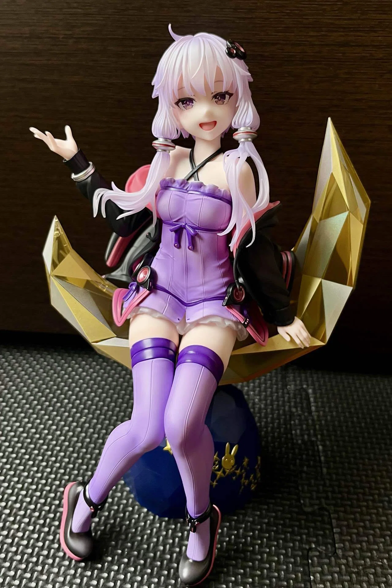 初めて2万7000円のフィギュア買ったら、ゆかりさんに軽蔑された