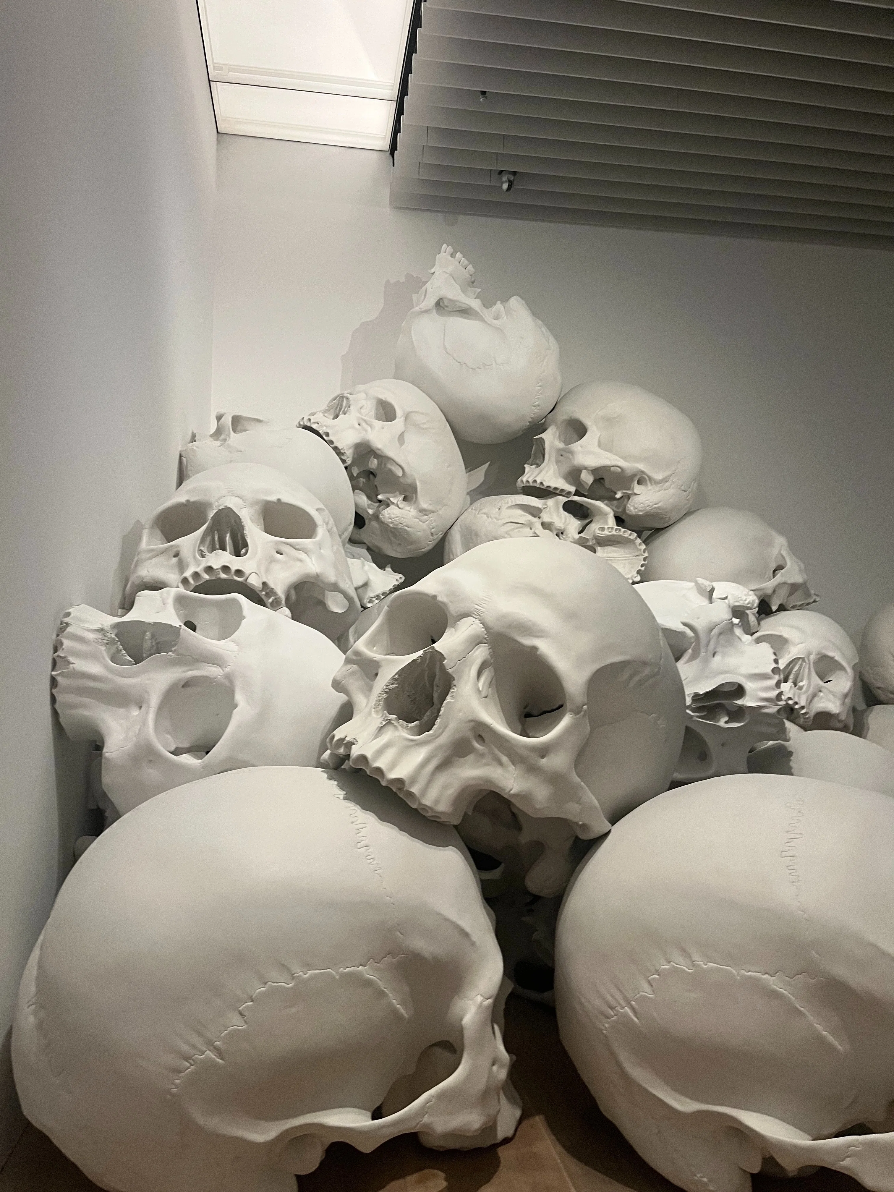 Tokyo Art]：Ron Mueck：ロン・ミュエク展｜mzk : ジャカルタのアート