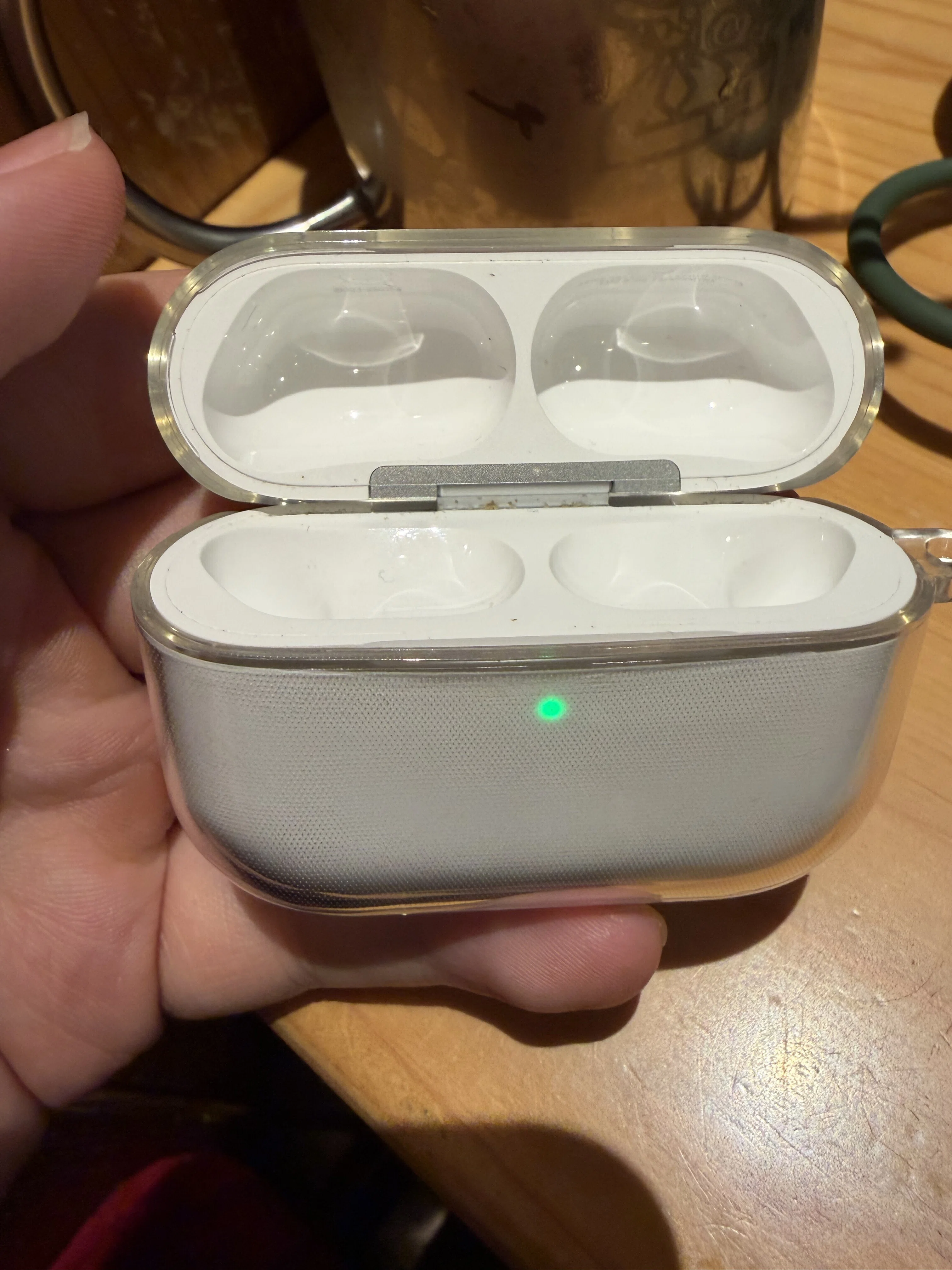 AirPods第89世代　誰も使ってないのでお買い上げ待ってます！ 800円のAirPods Proケースが、思ったよりちゃんとしていた｜りょーた