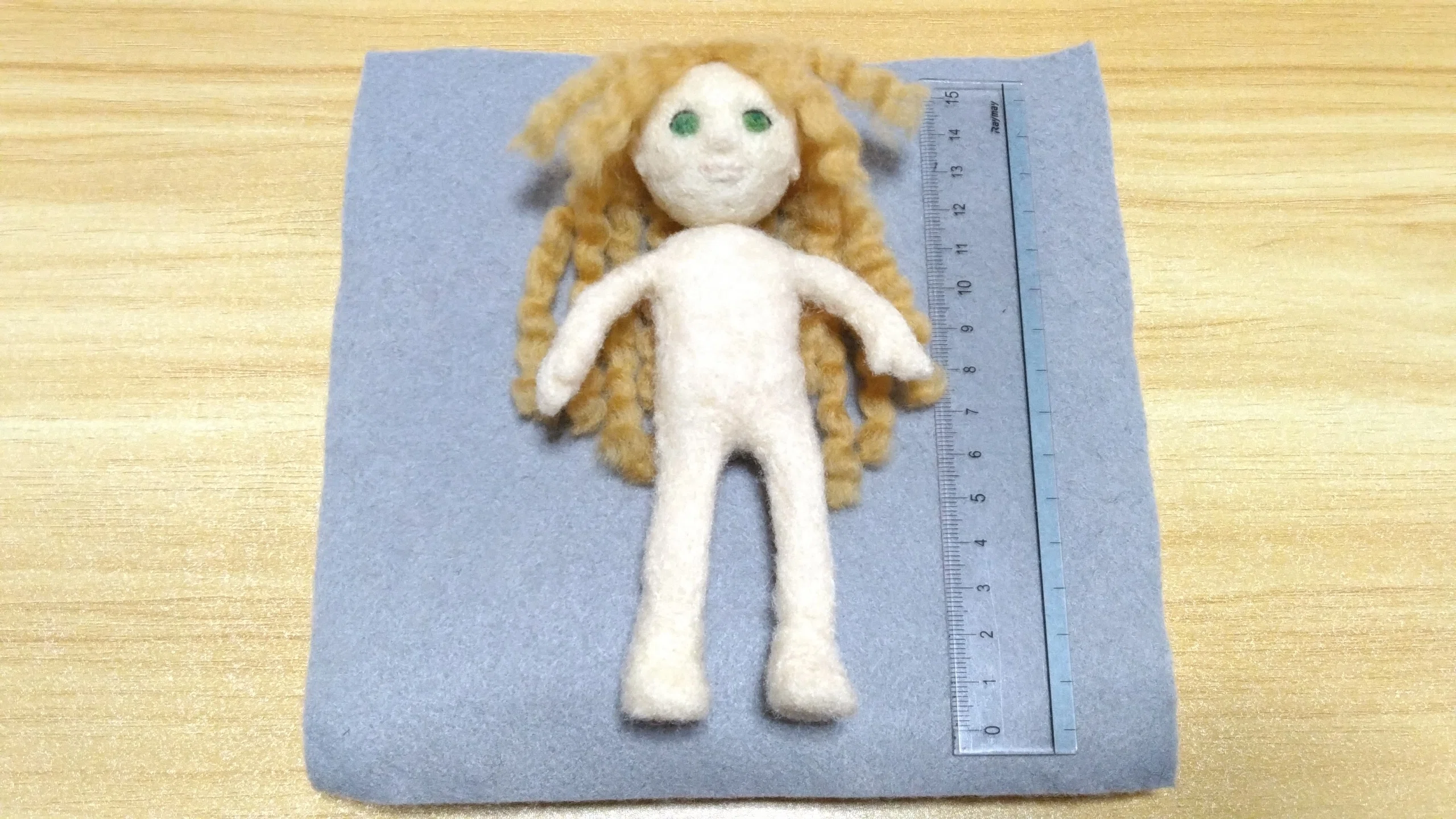 羊毛フェルト ドールを作る｜ひつじ#sssshop（ニードルフェルト