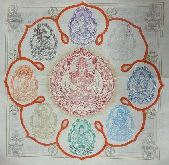 曼荼羅を描くことで、仏教美術の関心深まる By drawing mandalas