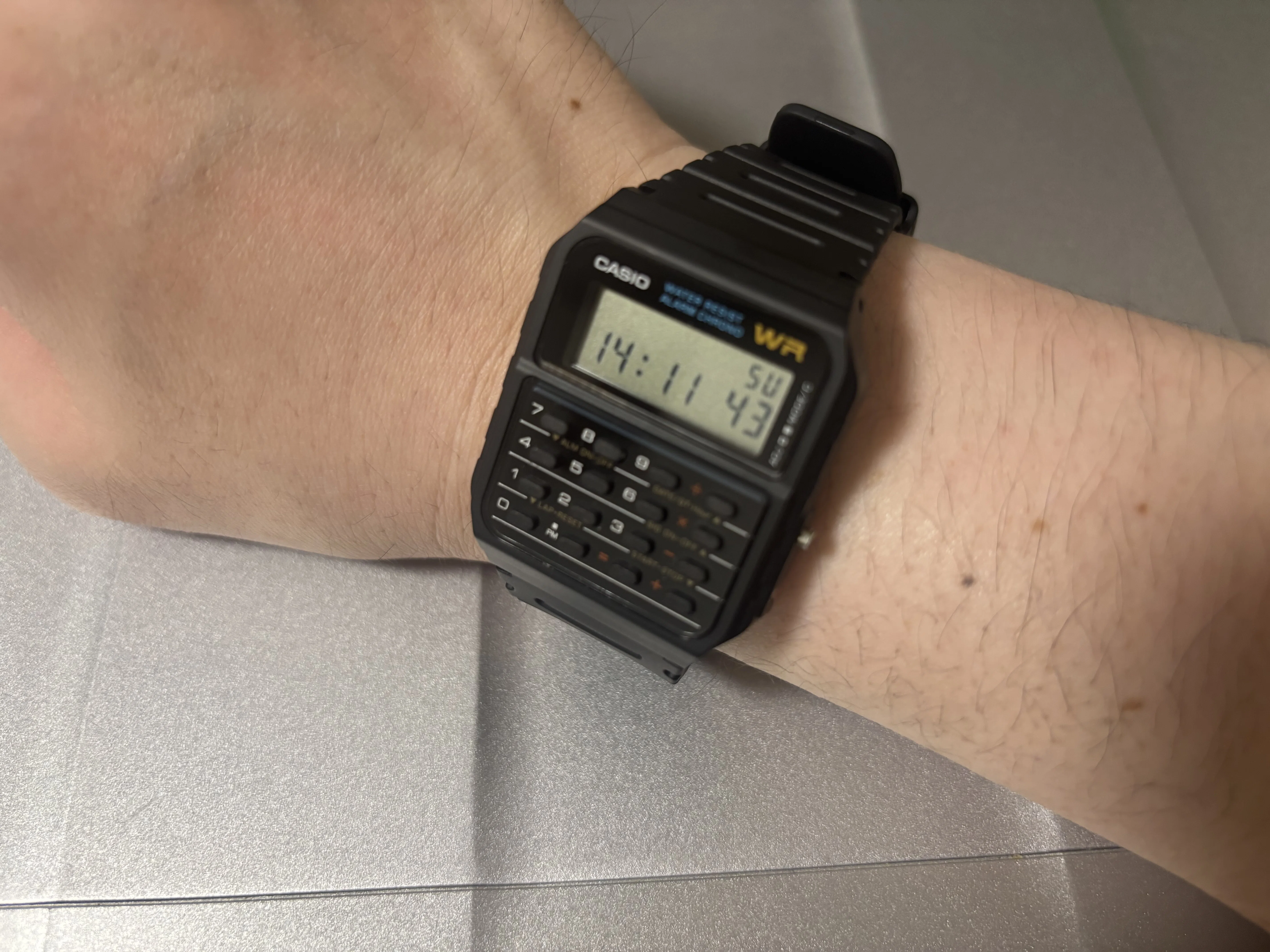 チープカシオ CA-53W-1Z カリキュレーター 多くの映画やドラマに愛されたモデル 枠なしはレアになっている理由 佐藤三朗