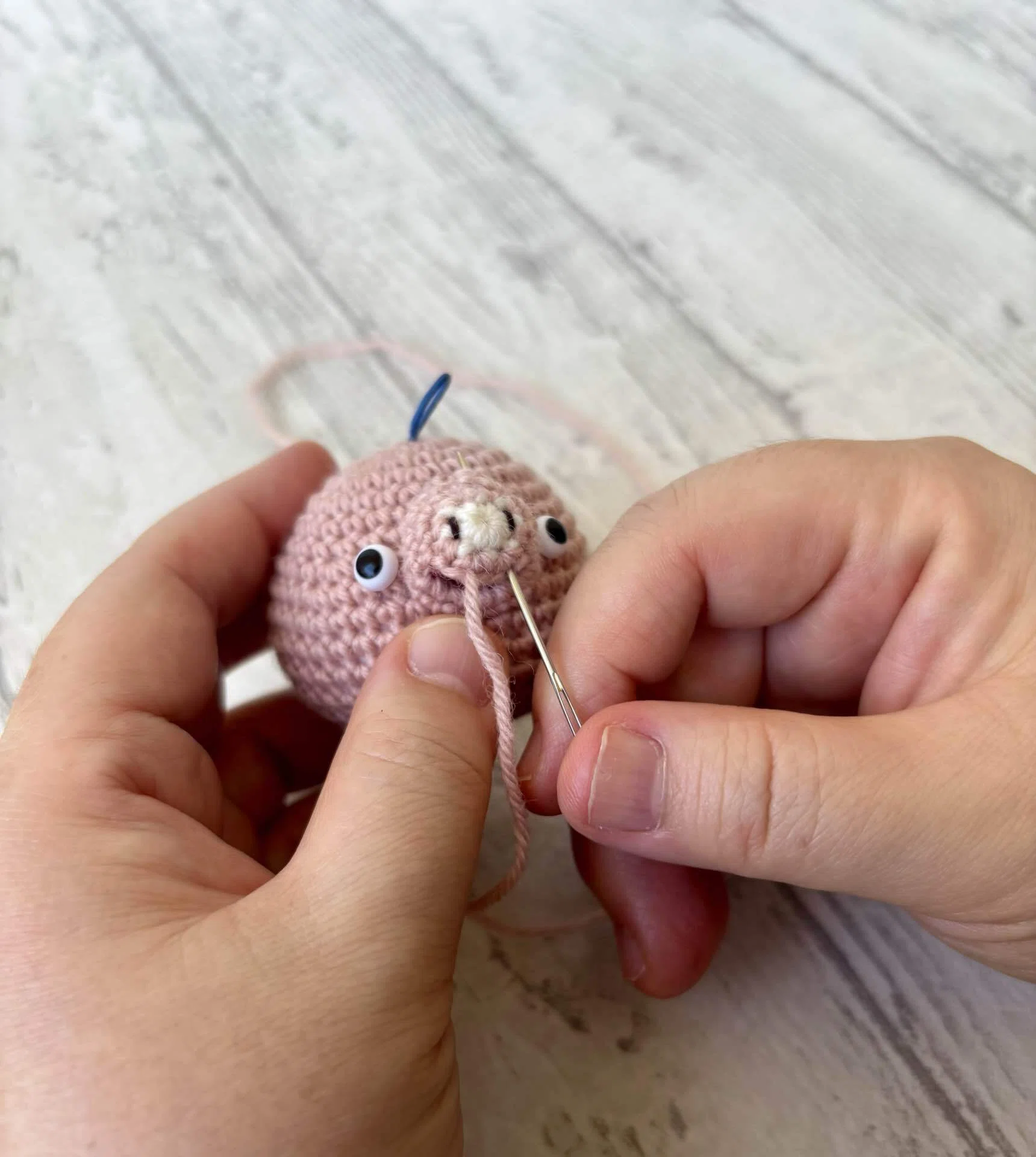 渡場手芸店あみぐるみ制作日記 ぶたキーホルダー （組み立て