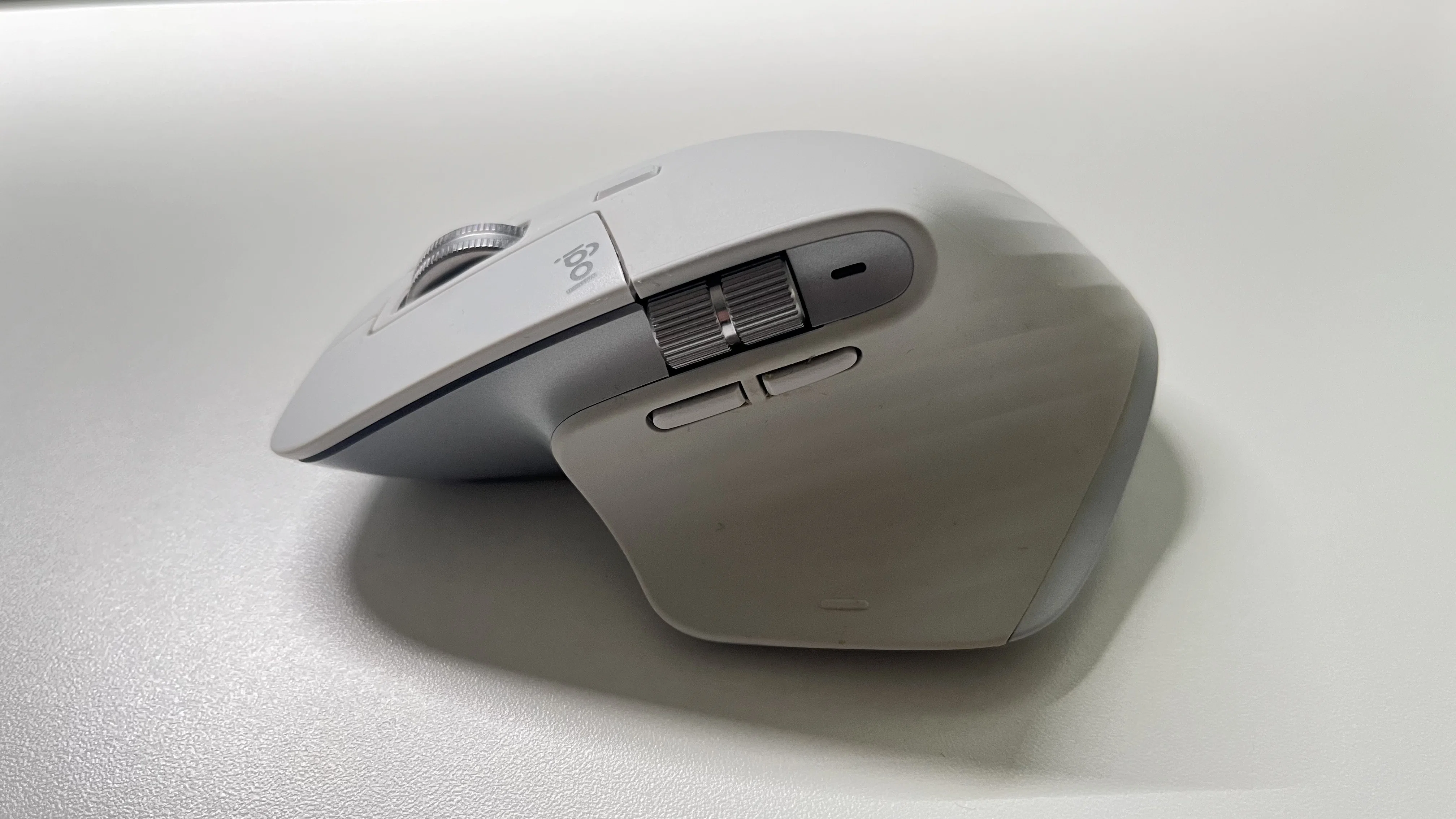 MX Master 3S（ロジクール）レビュー｜無限スクロールが快適な