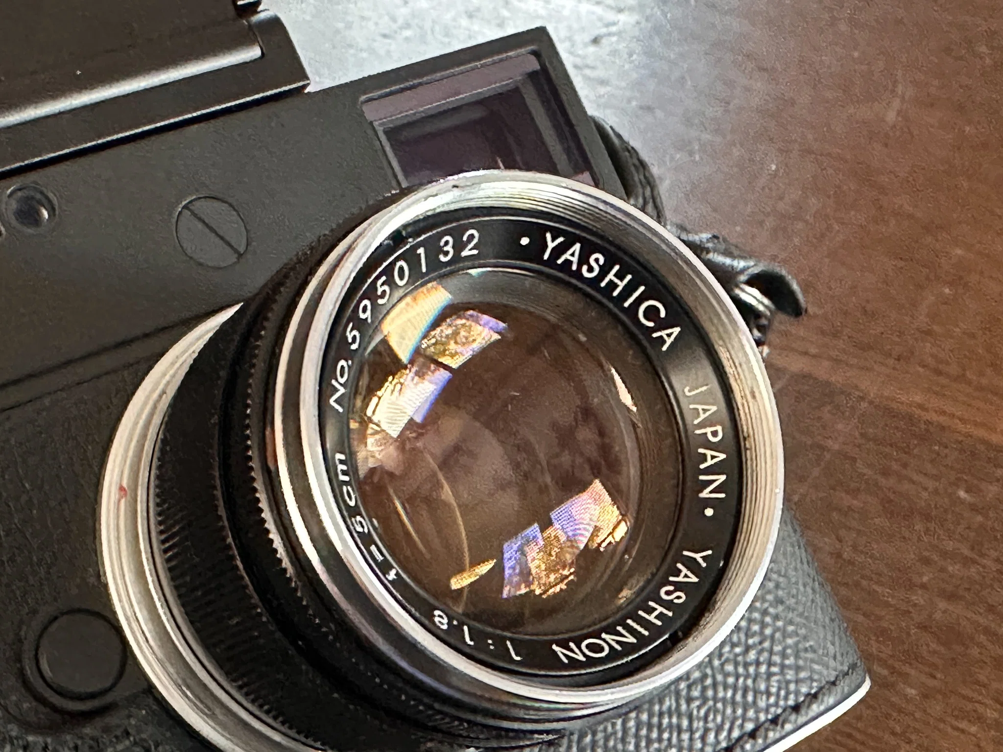 Yashica Yashinon 5cm F1.8 L 〜謎が多いからロマンが宿る、 謂くが