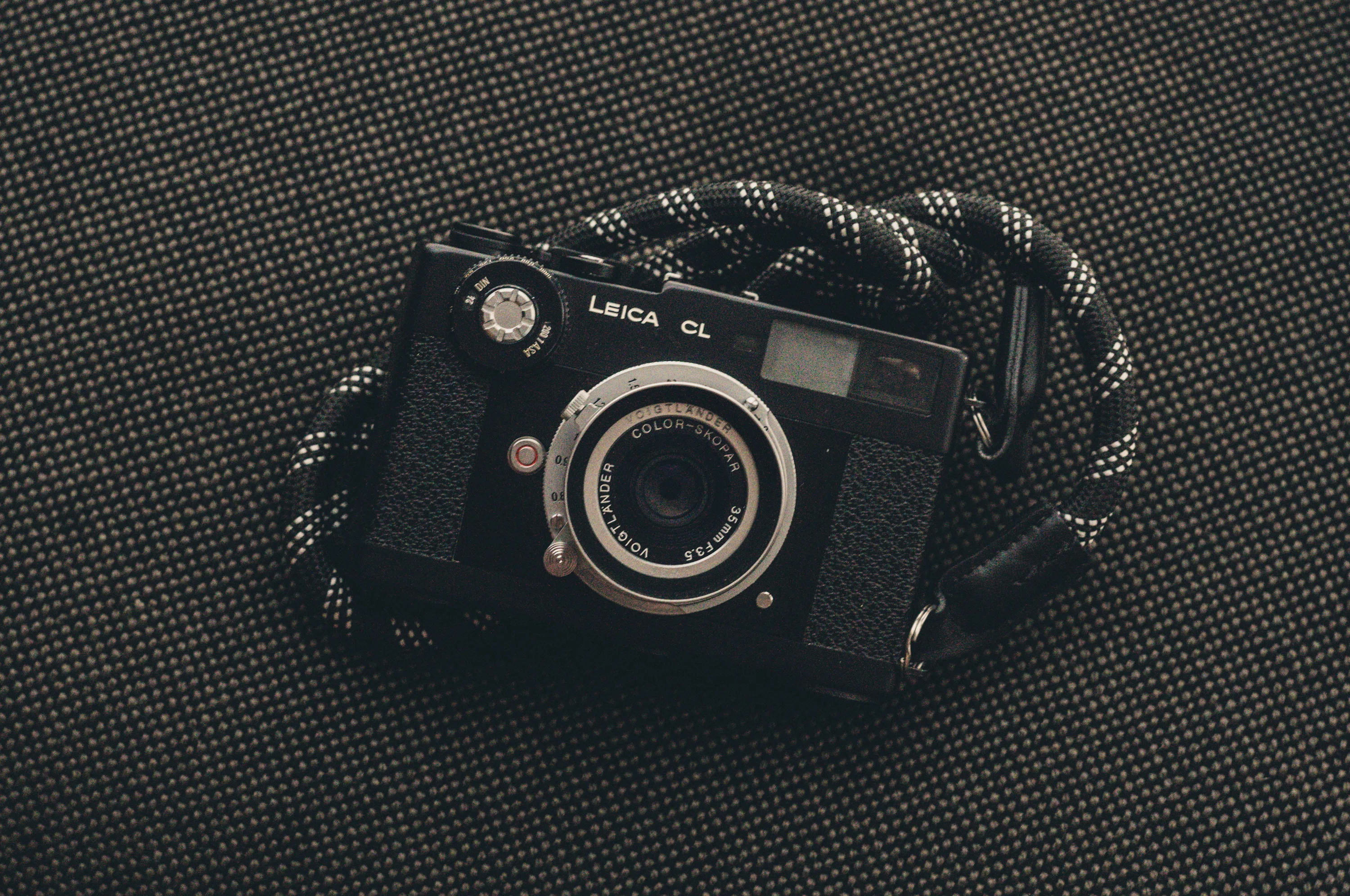 フィルムに回帰する？ Leica CLを使ってみた。｜Yoshitaka