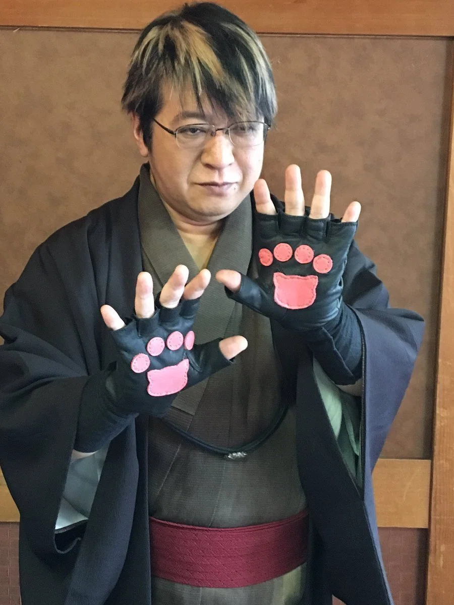 どの京極夏彦をアクスタにする？？？｜ぜんらまる