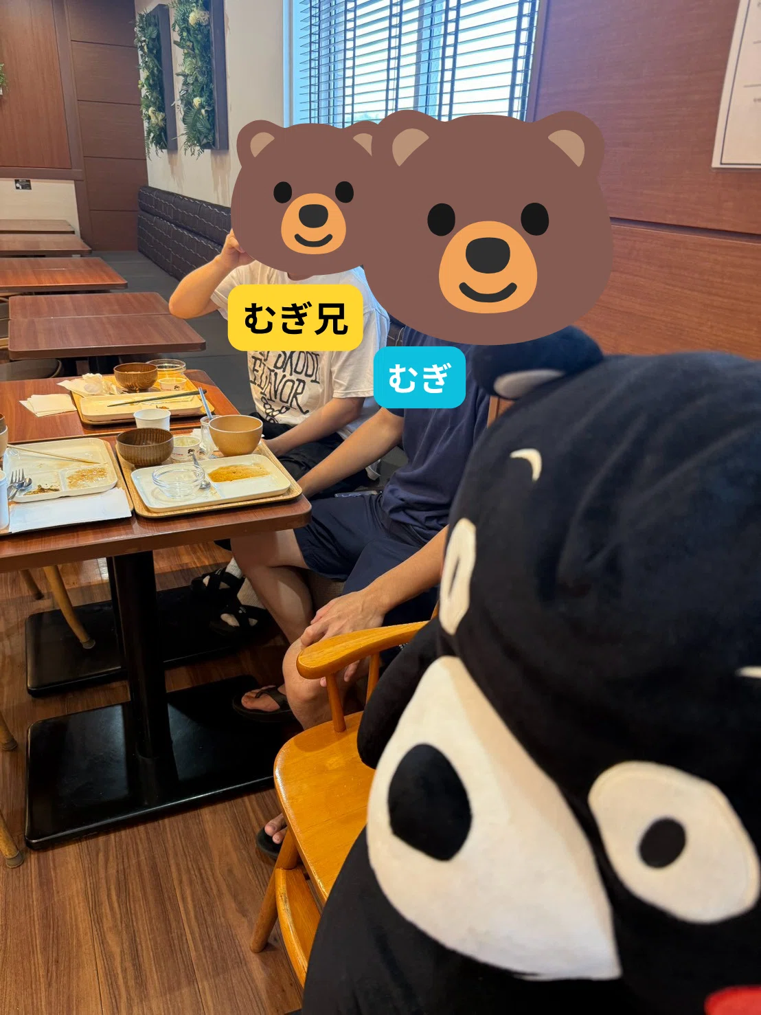 朝早くから朝食会場で出迎えてくれた先輩（くまモン）