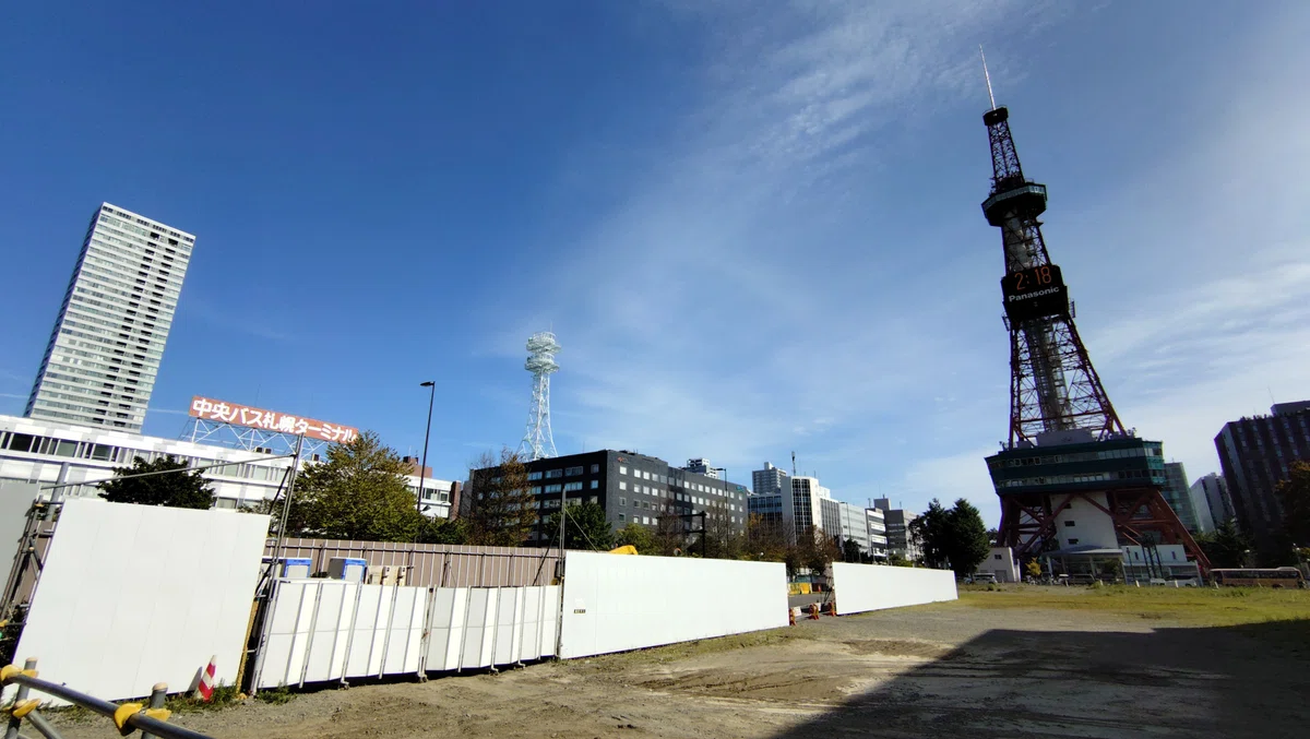 札幌市中央区 テレビ塔と中央バスターミナル