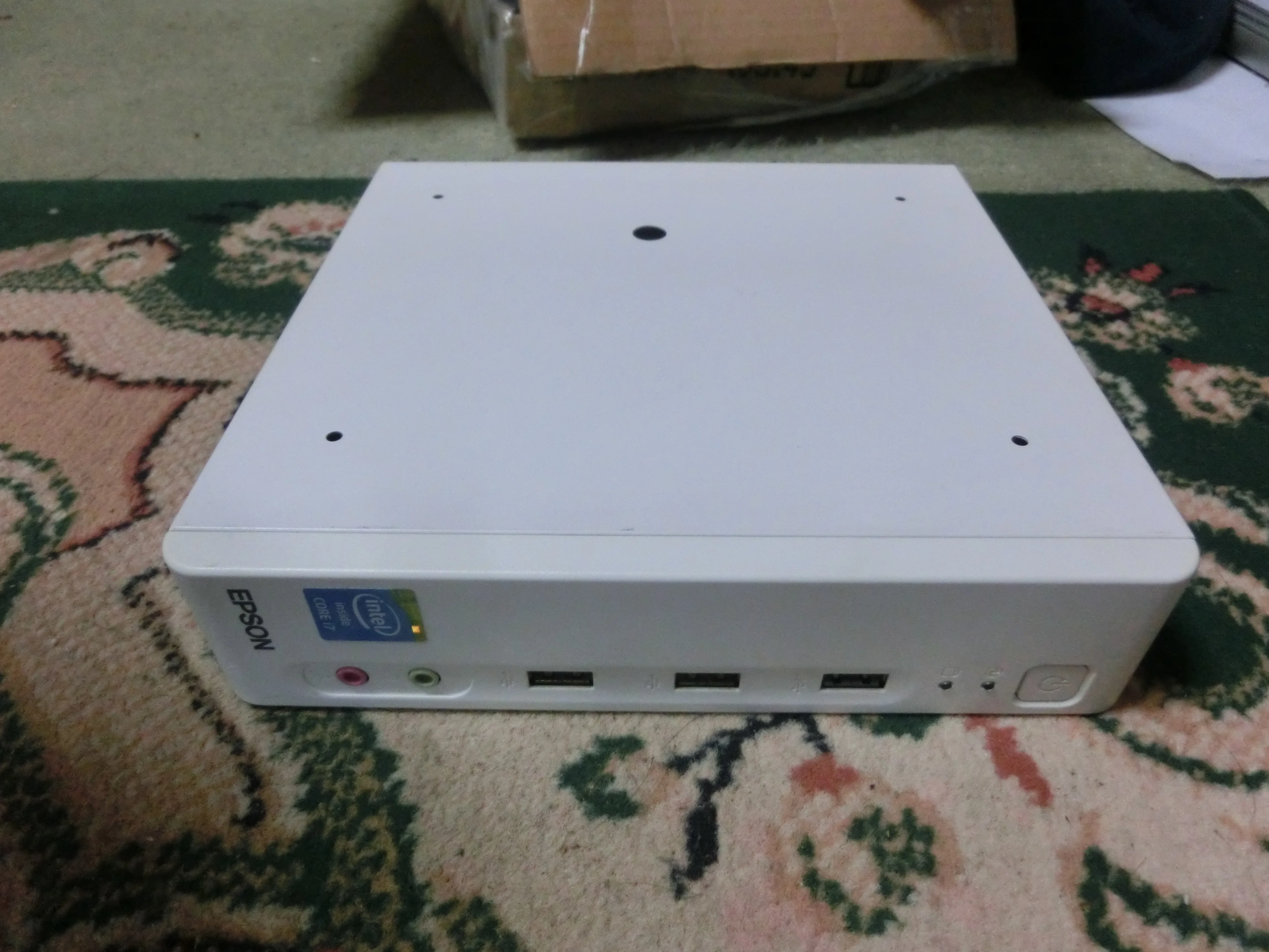 Core i7と16GBメモリの中古PCを購入してLinuxをそのまま移設してみた