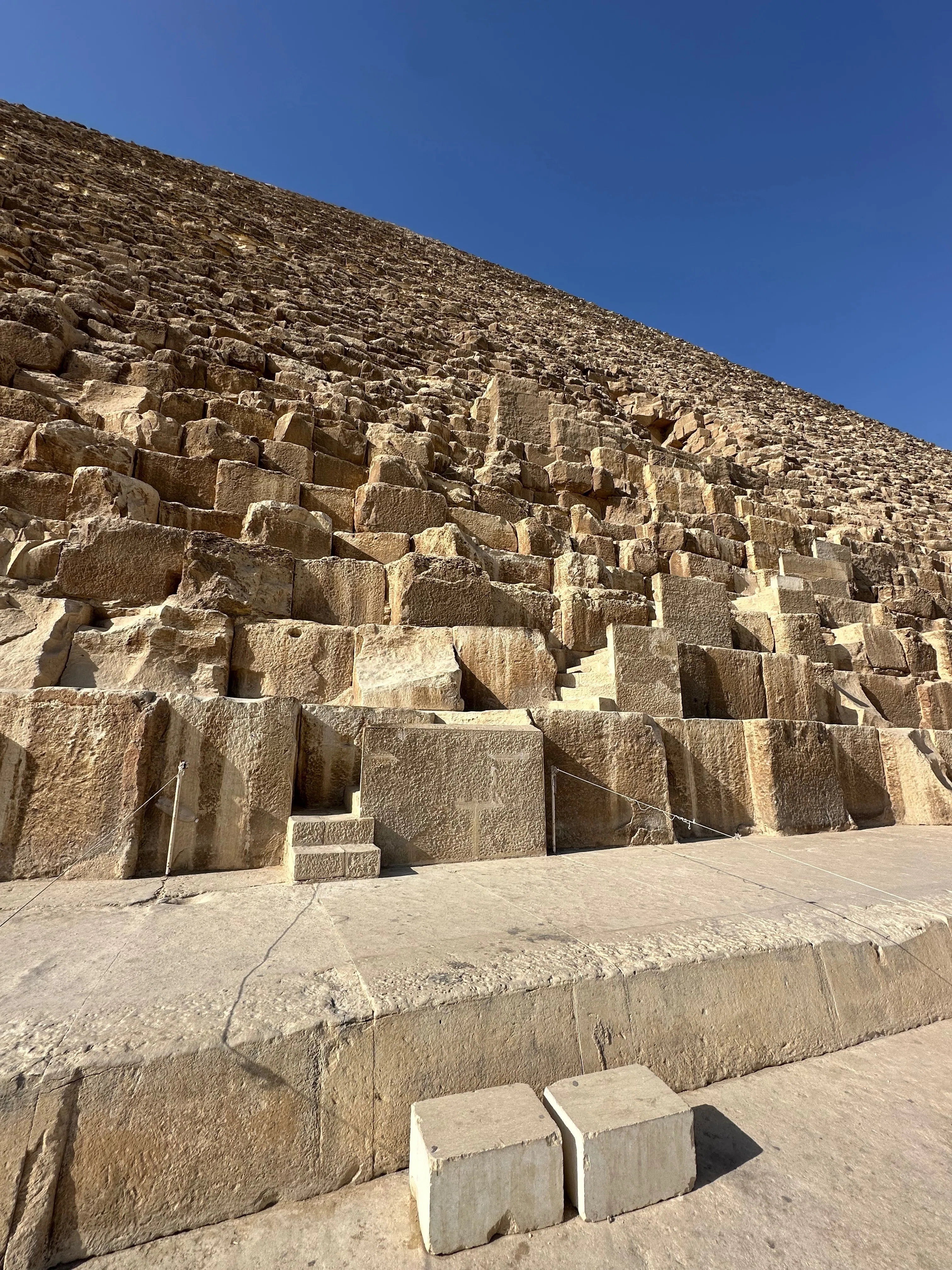 50代最後に世界一周に行ってみる DAY18 ギザ🇪🇬のピラミッドの大きさ