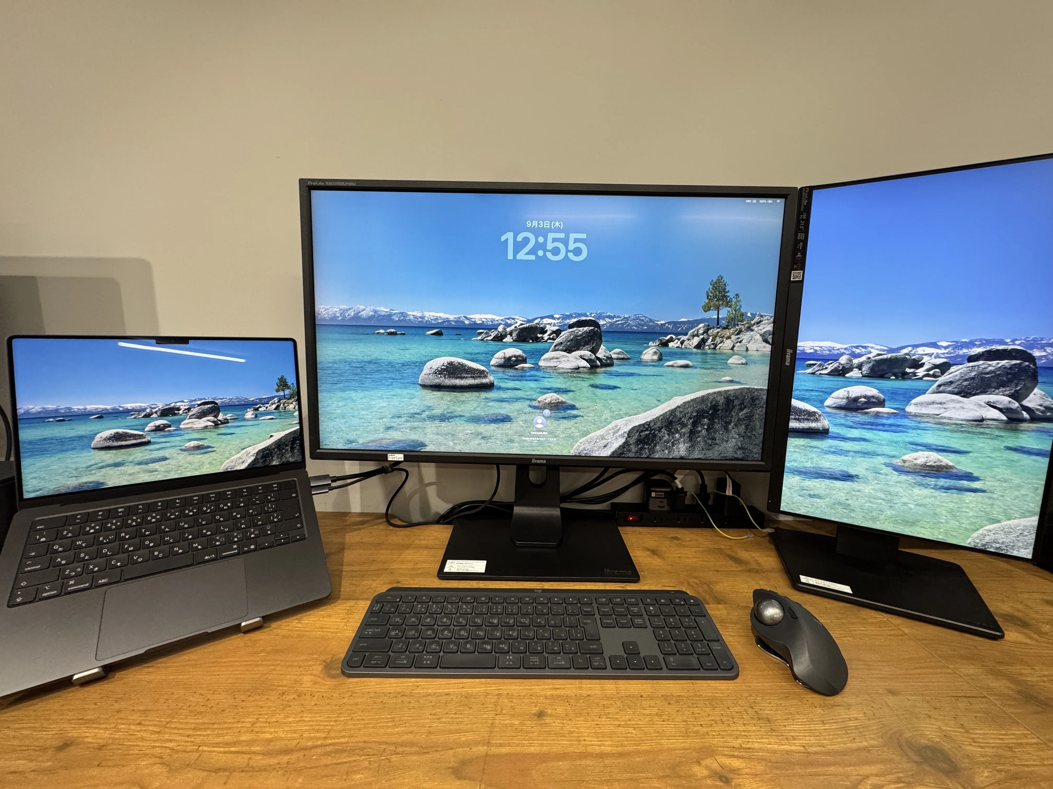約3,000円】MacBookを開いたまま3画面＋充電。ケーブル2本で完結する