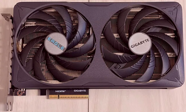 グラフィックボードを更新しました（RTX3060 12GB→RTX5060ti 16GB