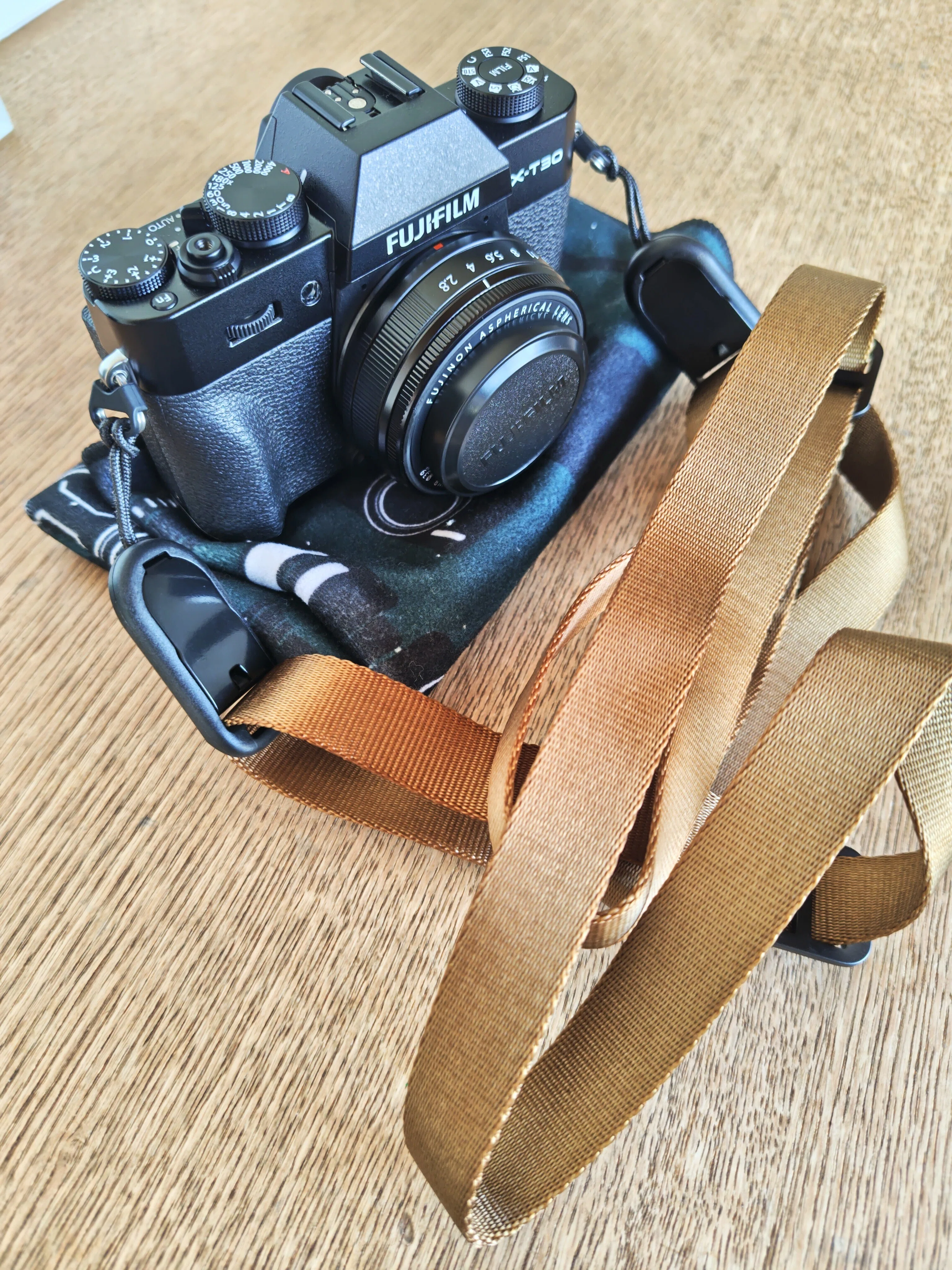 Y※プロフィール必読！　レンジなし XF23mmF2.8 R WRを買った。「自分に合うレンズ」を選ぶまでの3週間 23