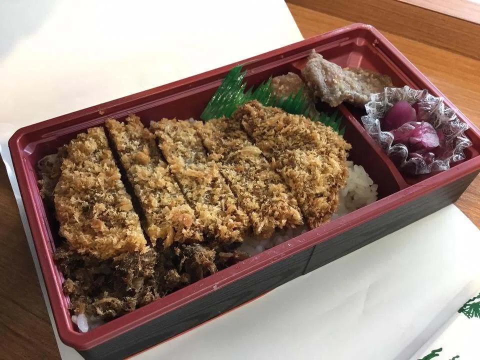 Retrospective：食欲と追憶の彼方長崎市の鯨肉専門店『くらさき