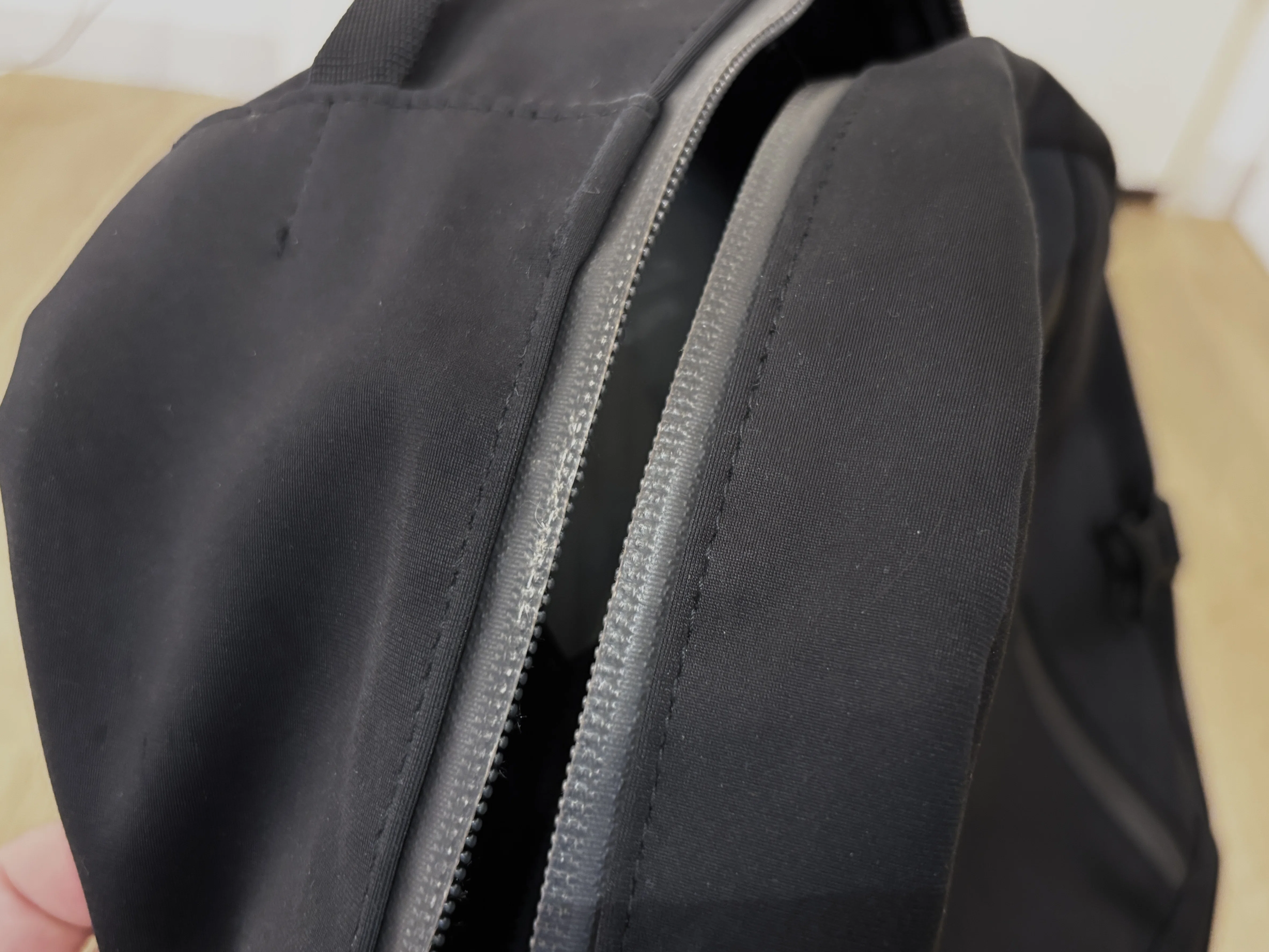 PORTER（吉田カバン）のリュックのファスナーが壊れたので修理した
