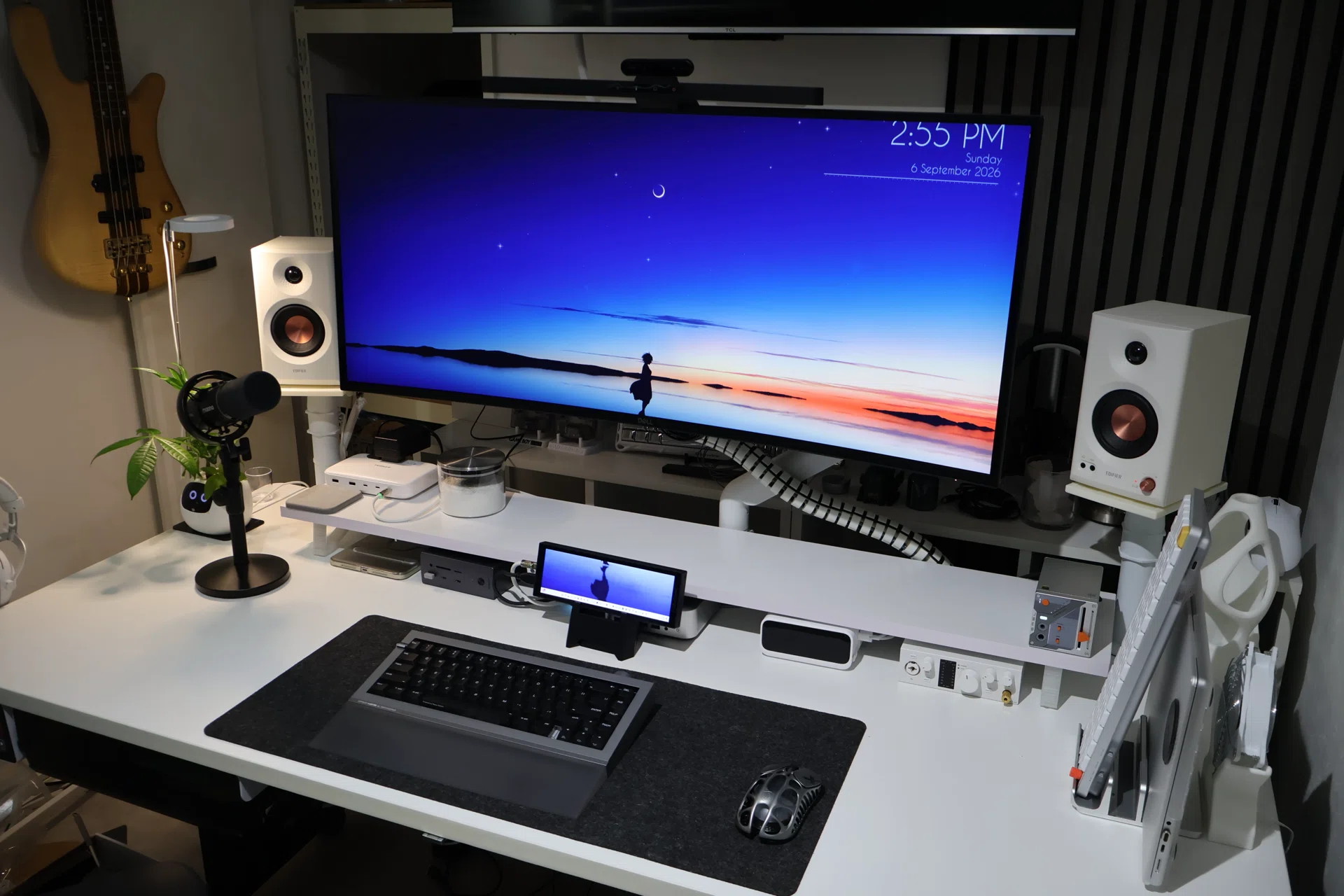 実機レビュー】JAPANNEXT JN-MD-IPST784は何に使える？7.8インチ細長