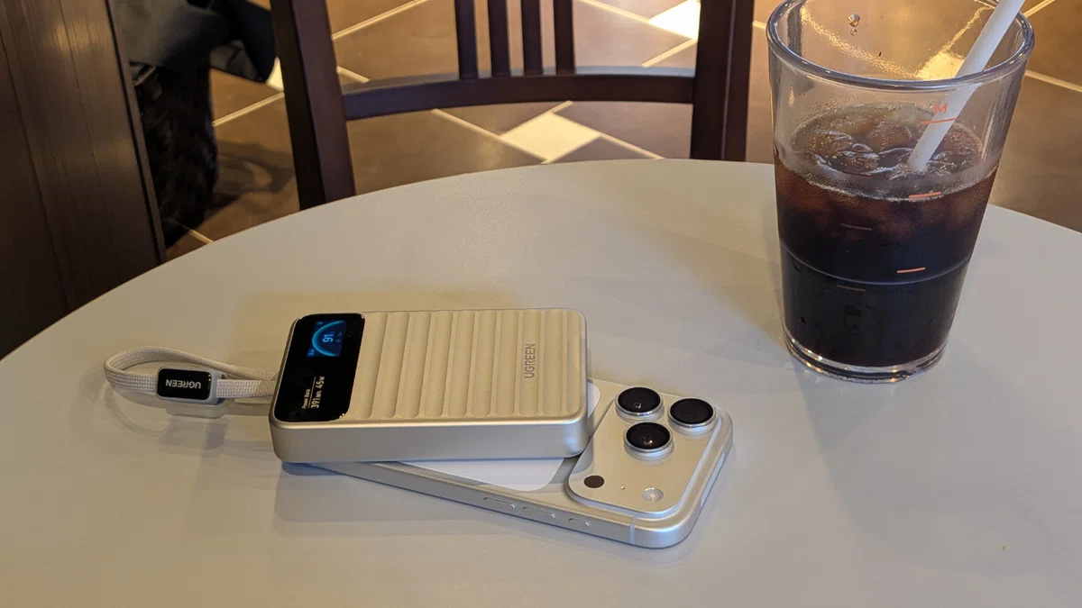 UGREEN Nexode Wavyレビュー!発火の不安が消えた、見えるモバイルバッテリーの本音