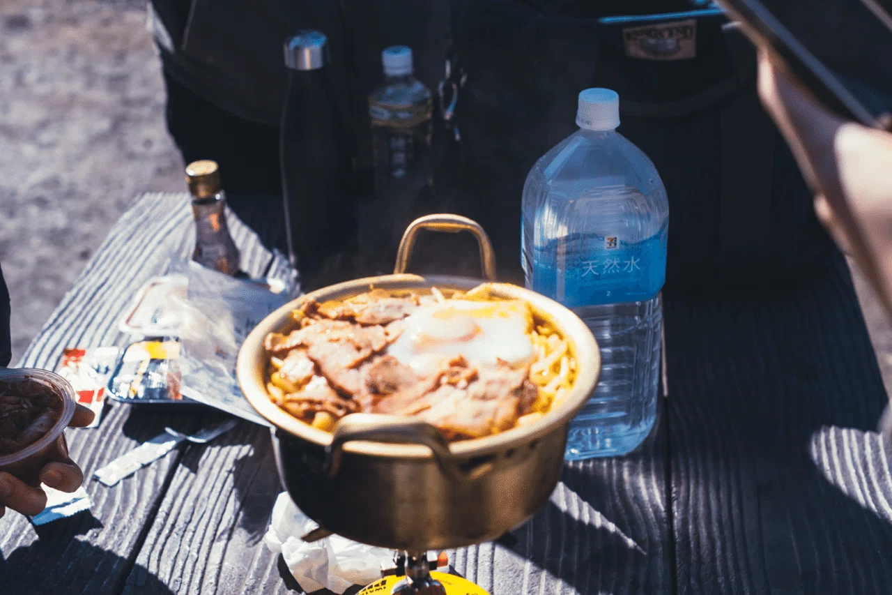 韓国式ラーメン鍋の辛ラーメン
