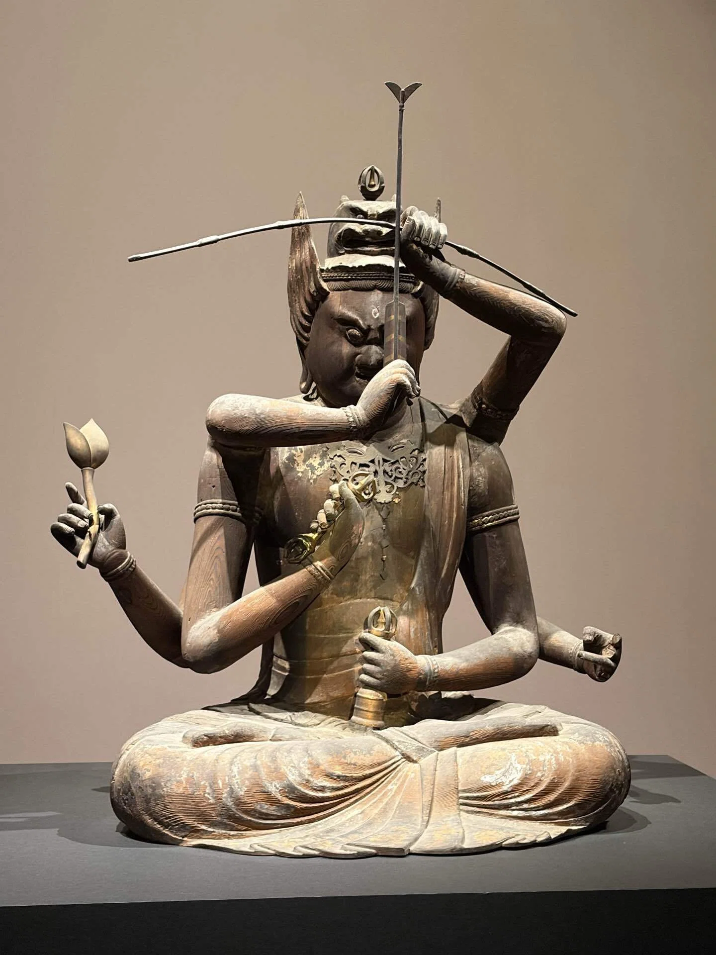 1200年前の仏像が、今にも動き出しそうだった。「空海と真言の名宝」を