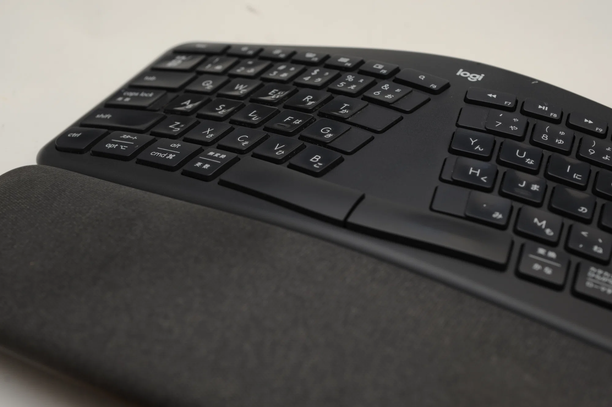 やっぱりエルゴノミクスキーボードがいい|ロジクールERGO K860 やっぱりエルゴノミクスキーボードがいい|ロジクールERGO K860