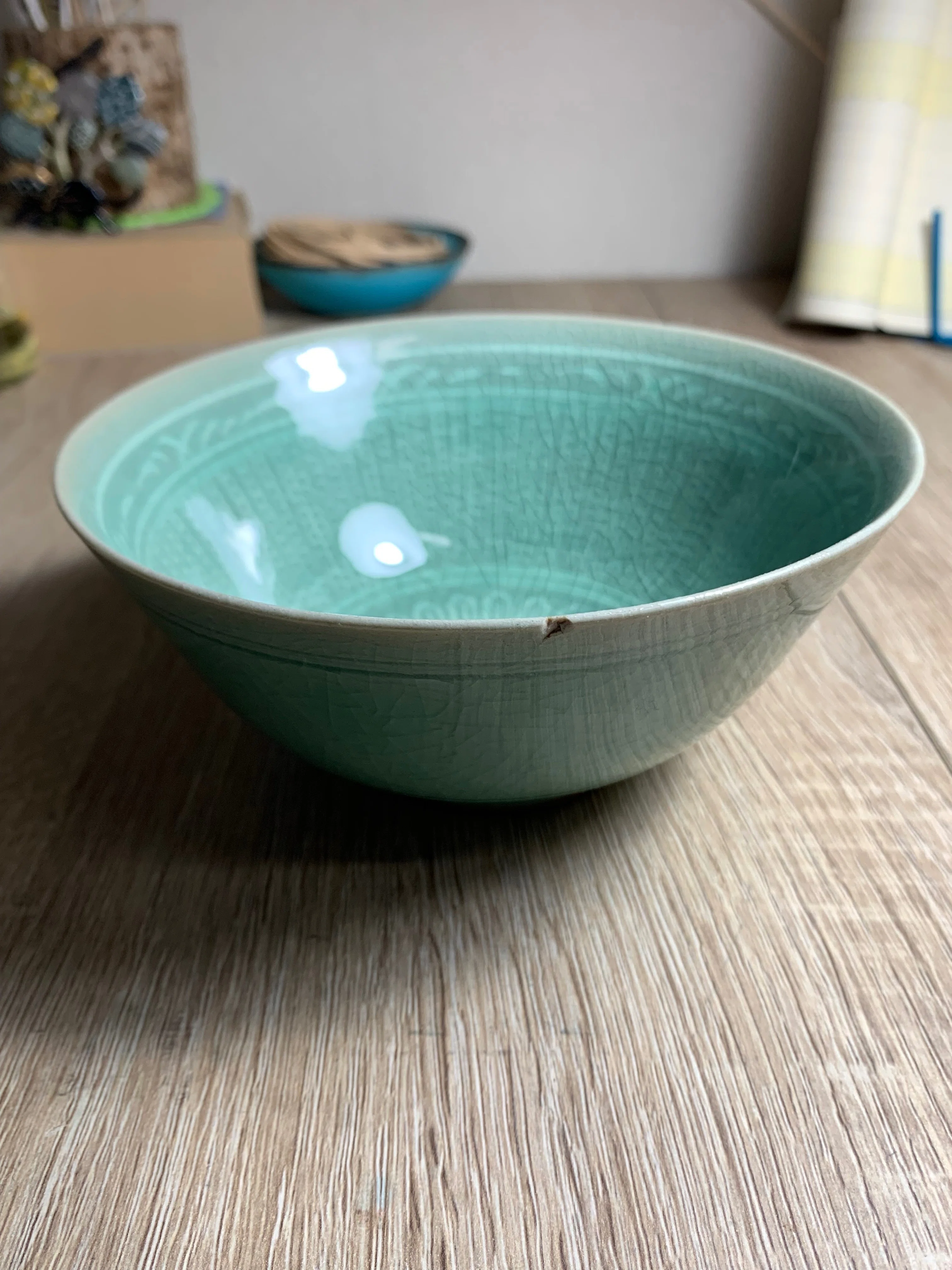 12 【金継ぎBefore&After】旅の思い出を繋ぐ。青磁の抹茶茶碗に施した