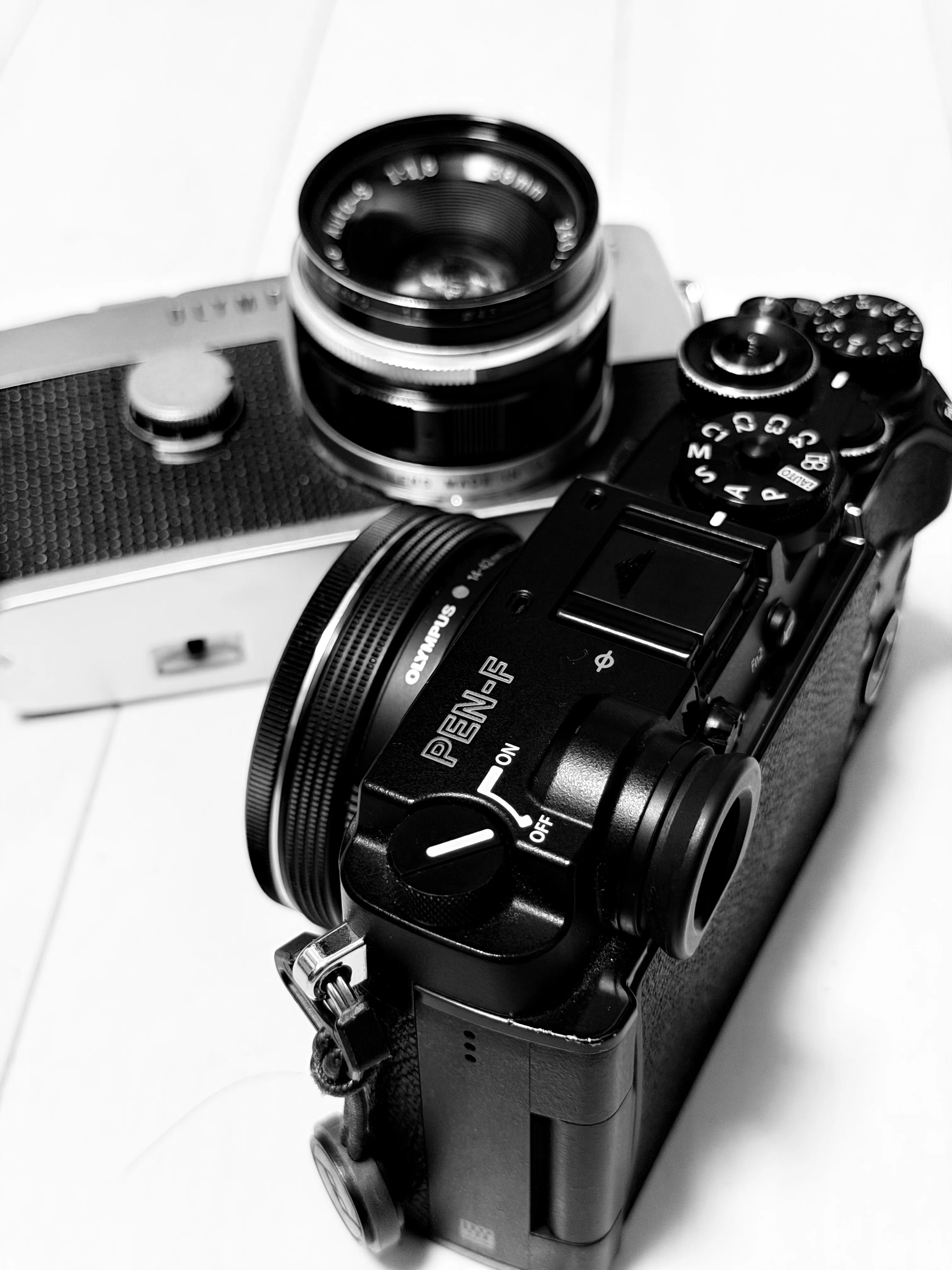 雑文#23 「PEN…」 Olympus PEN F｜ema_photo
