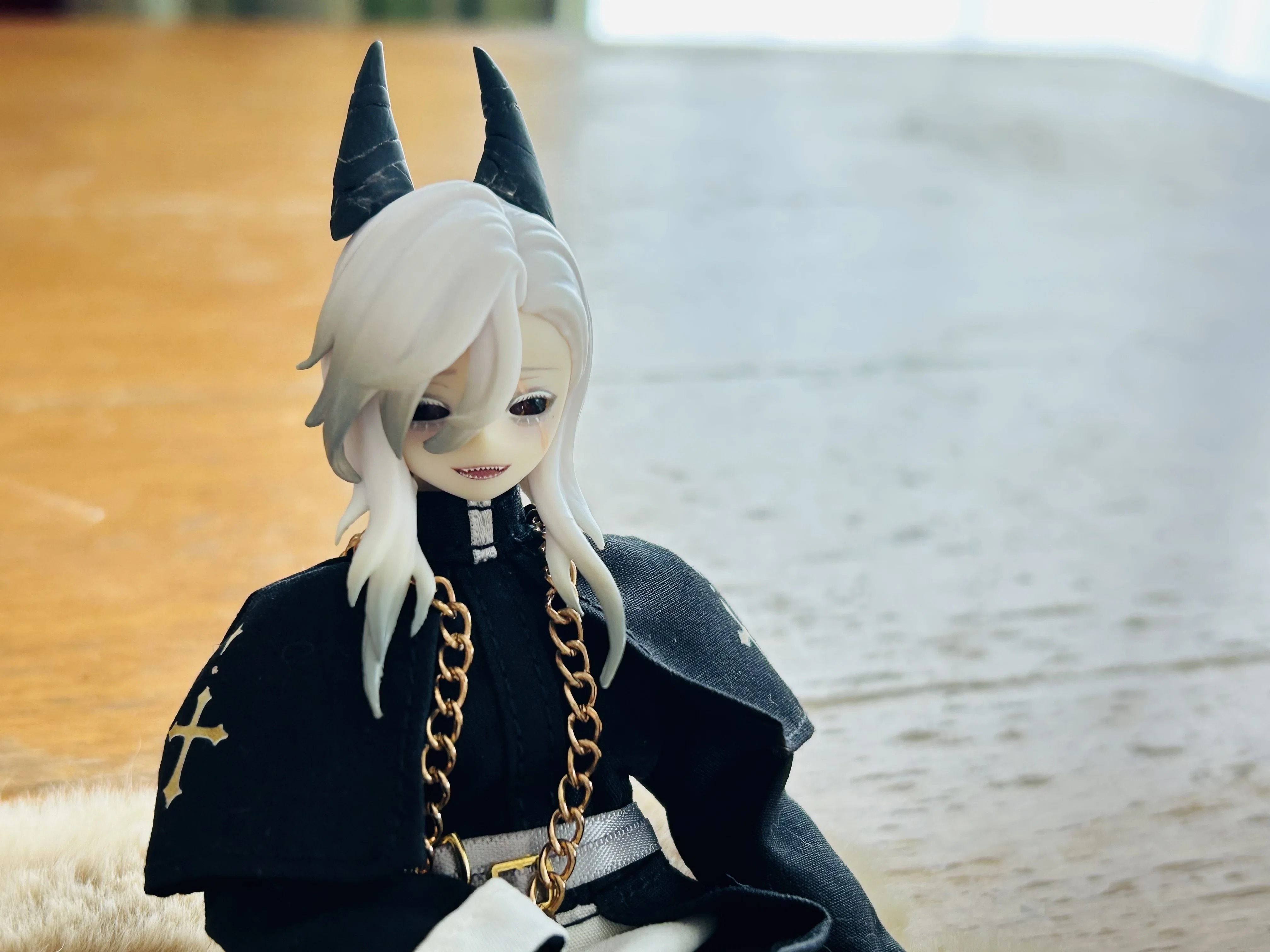 Blind Doll Custom] The Story of Making Devil Horns for a Demonic