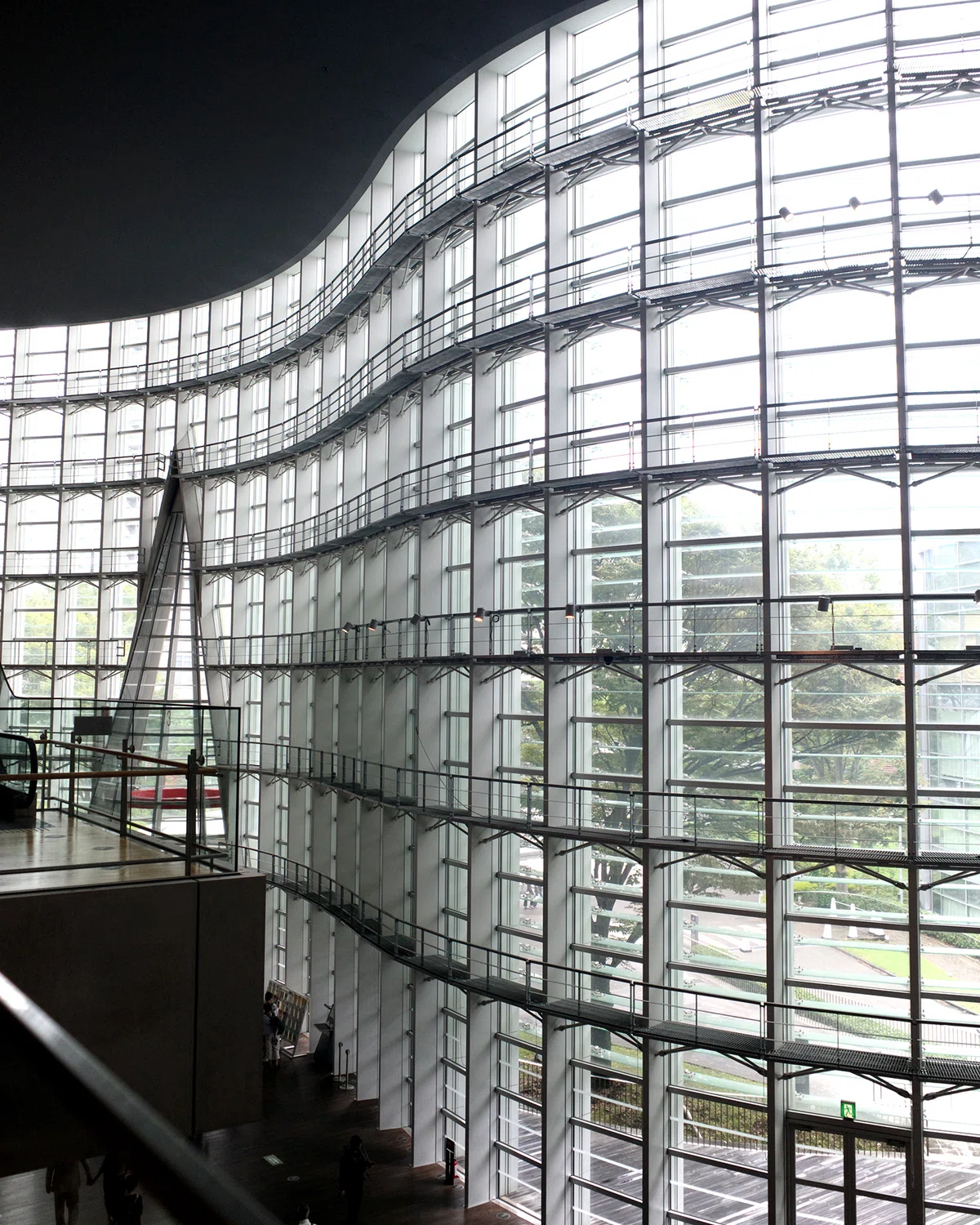 国立新美術館