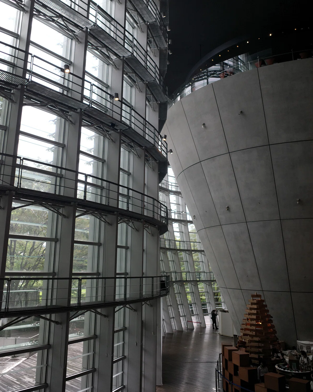 国立新美術館