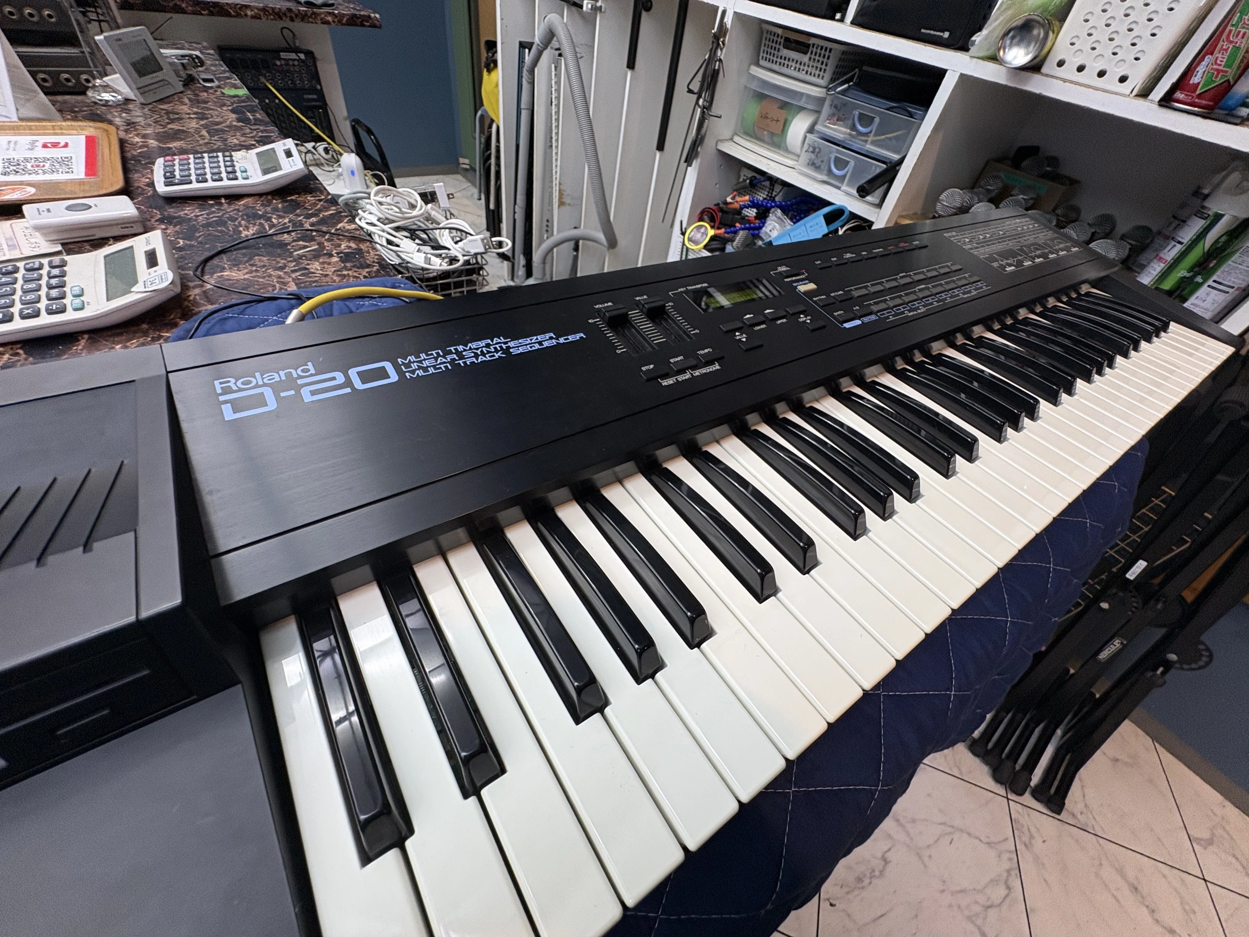 🎸 【機材修理】Roland D-20 修理｜内蔵電池の交換｜音楽スタジオ店長