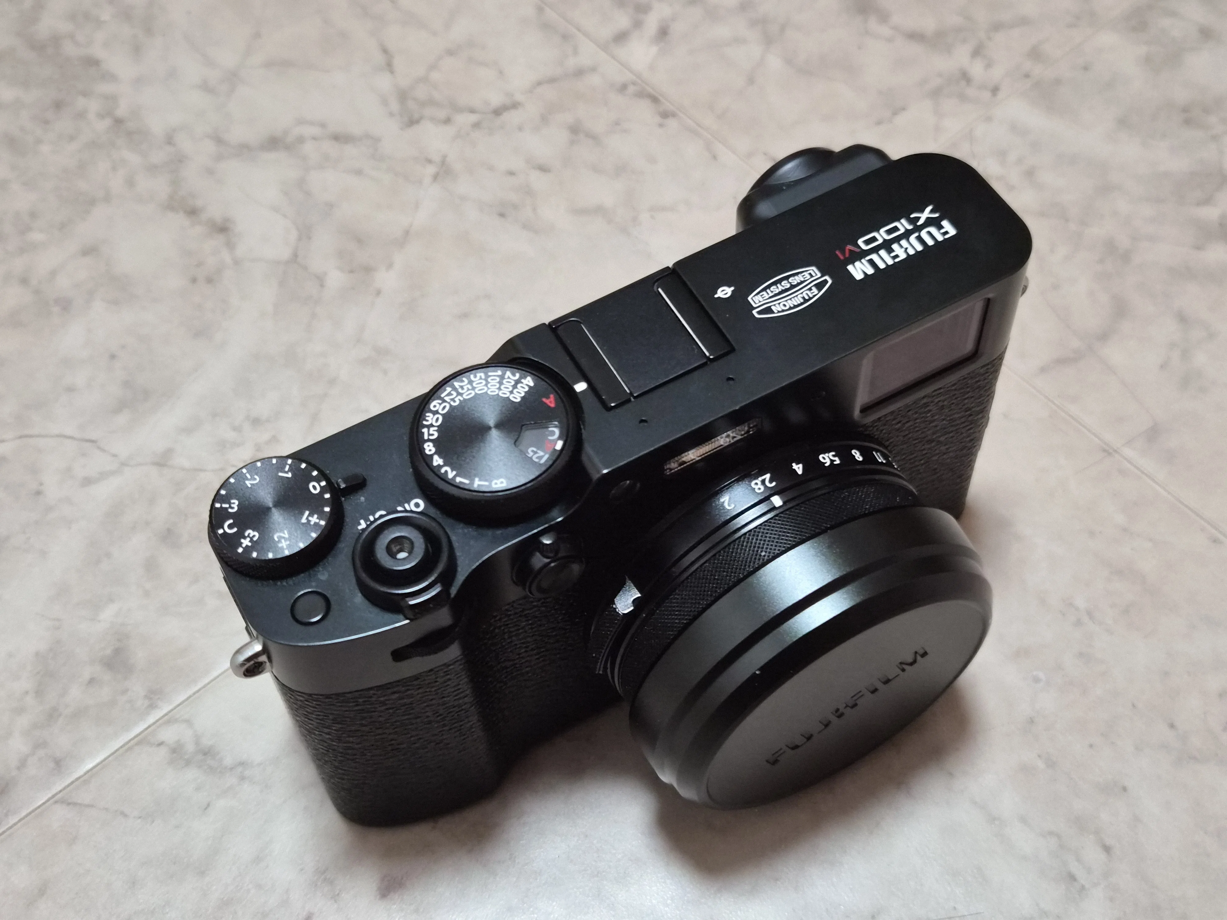 X100VIの故障]突然OVFの小窓が開かなくなったので修理に出した話｜まこ