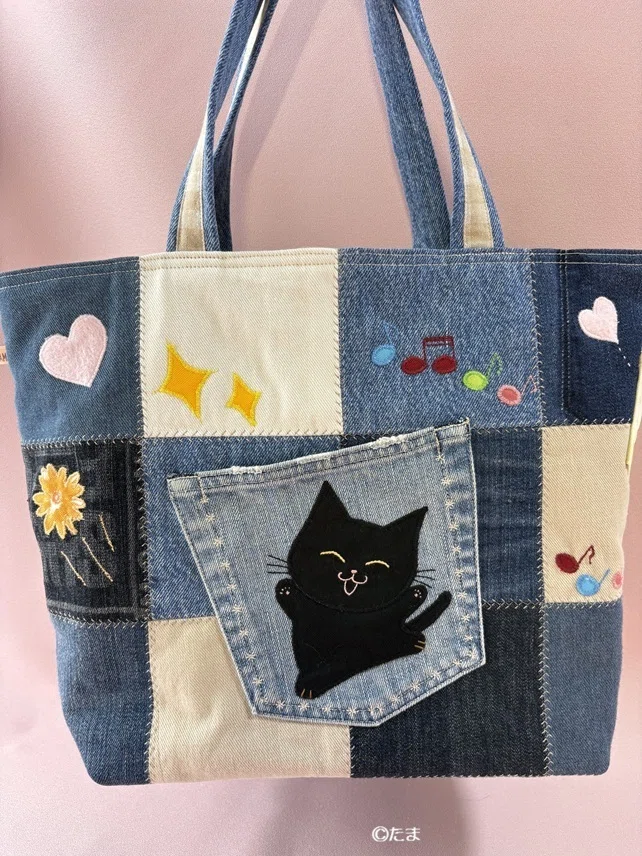 557. リメイクデニムのトートバッグ タイトル；【喜び】｜たま／猫