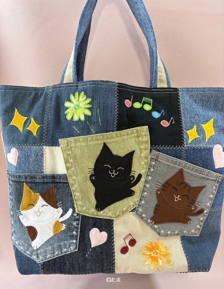 557. リメイクデニムのトートバッグ タイトル；【喜び】｜たま／猫