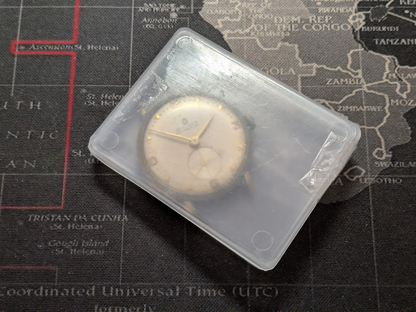 新品・未使用【　廃盤　置き時計　】 No.569 | Citizen | Extra Flat | 70歳を超えても現役なおばあちゃん