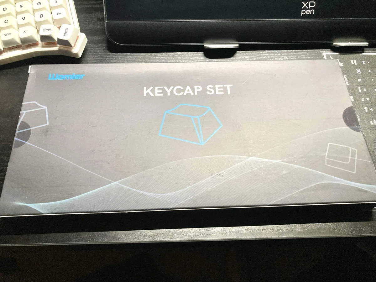 [Customization] I tried replacing the keycaps and key switches of the ...