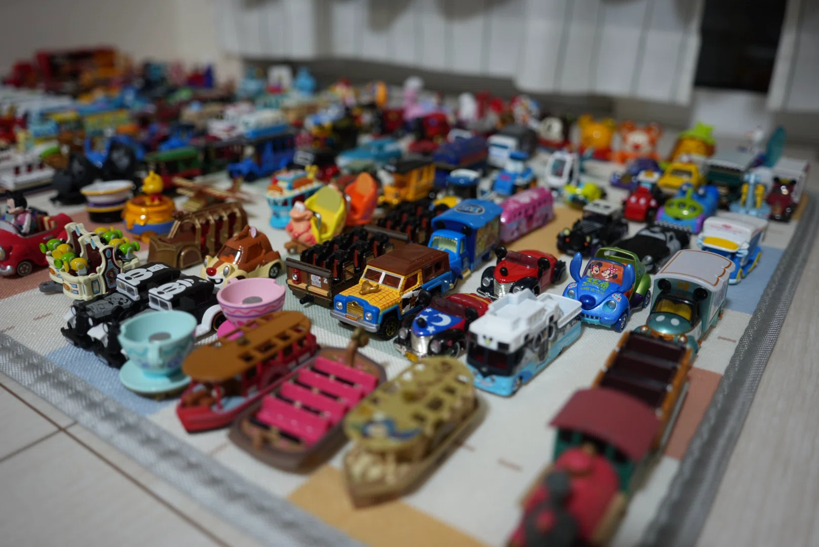 ディズニートミカ　Disney Vehicle Collectionなど３８台！ ディズニー・ビークル・コレクションやトミカなど｜Disney_Historian
