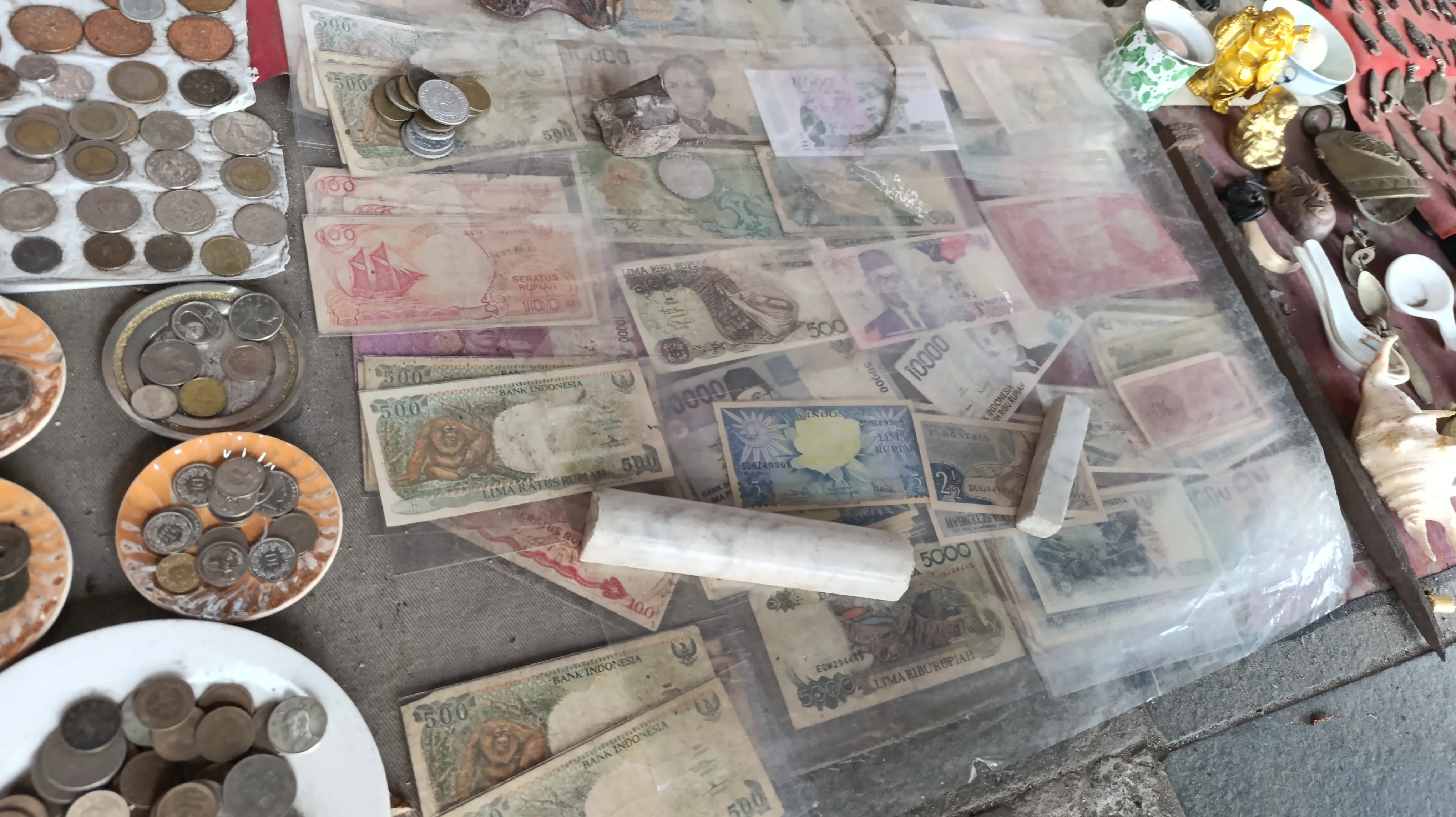 インドネシアの古いお金コレクション｜ナシゴレン