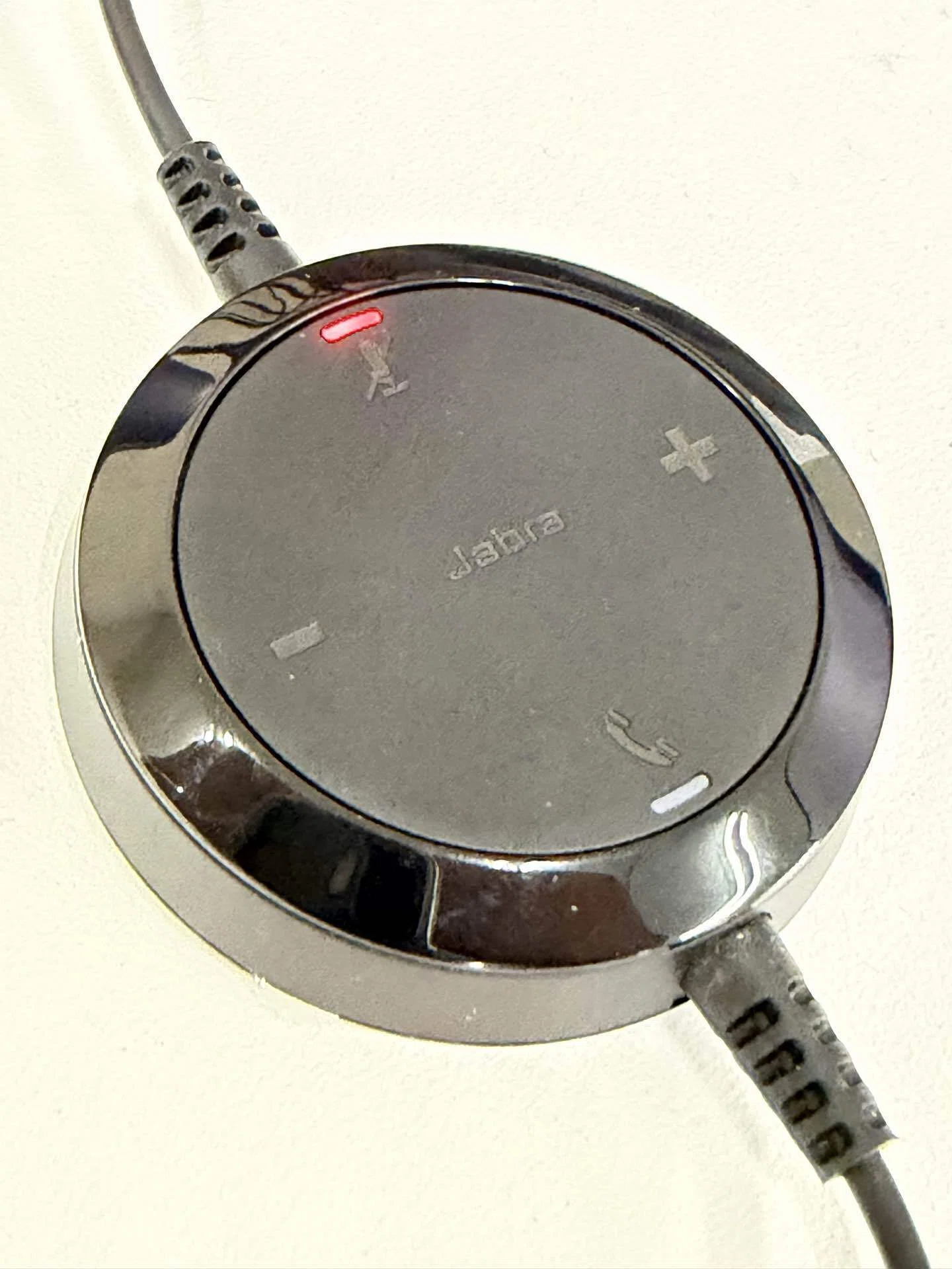 レビュー】Web会議におすすめの有線ヘッドセット。Jabra Evolveで耳の