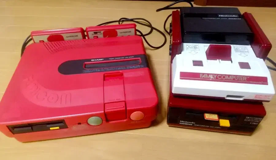 完全比較】ツインファミコンと「ファミコン＋ディスクシステム」｜Akira