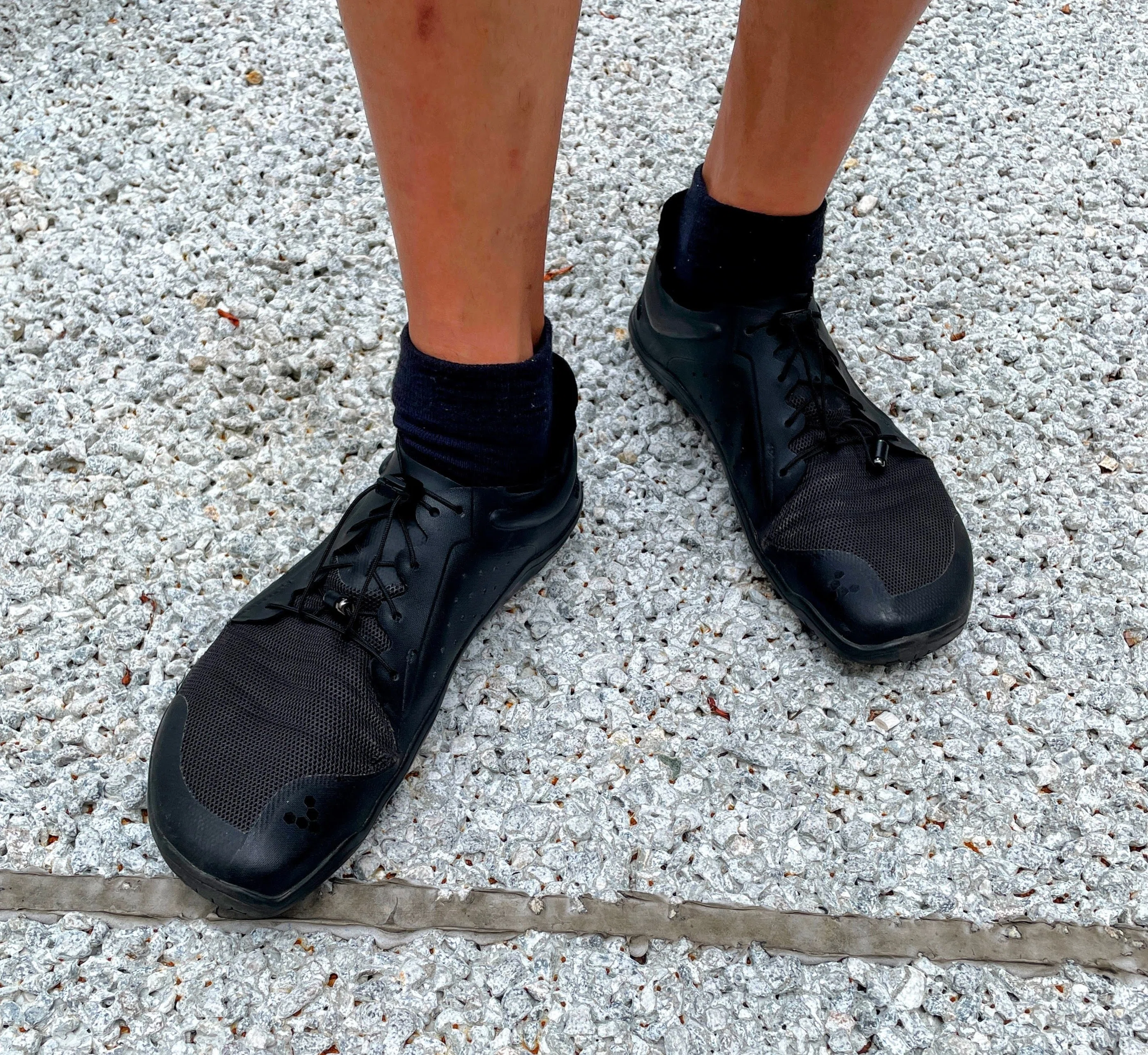 刺激強めのベアフットシューズ『Vivobarefoot』ドMな僕が3年間履き