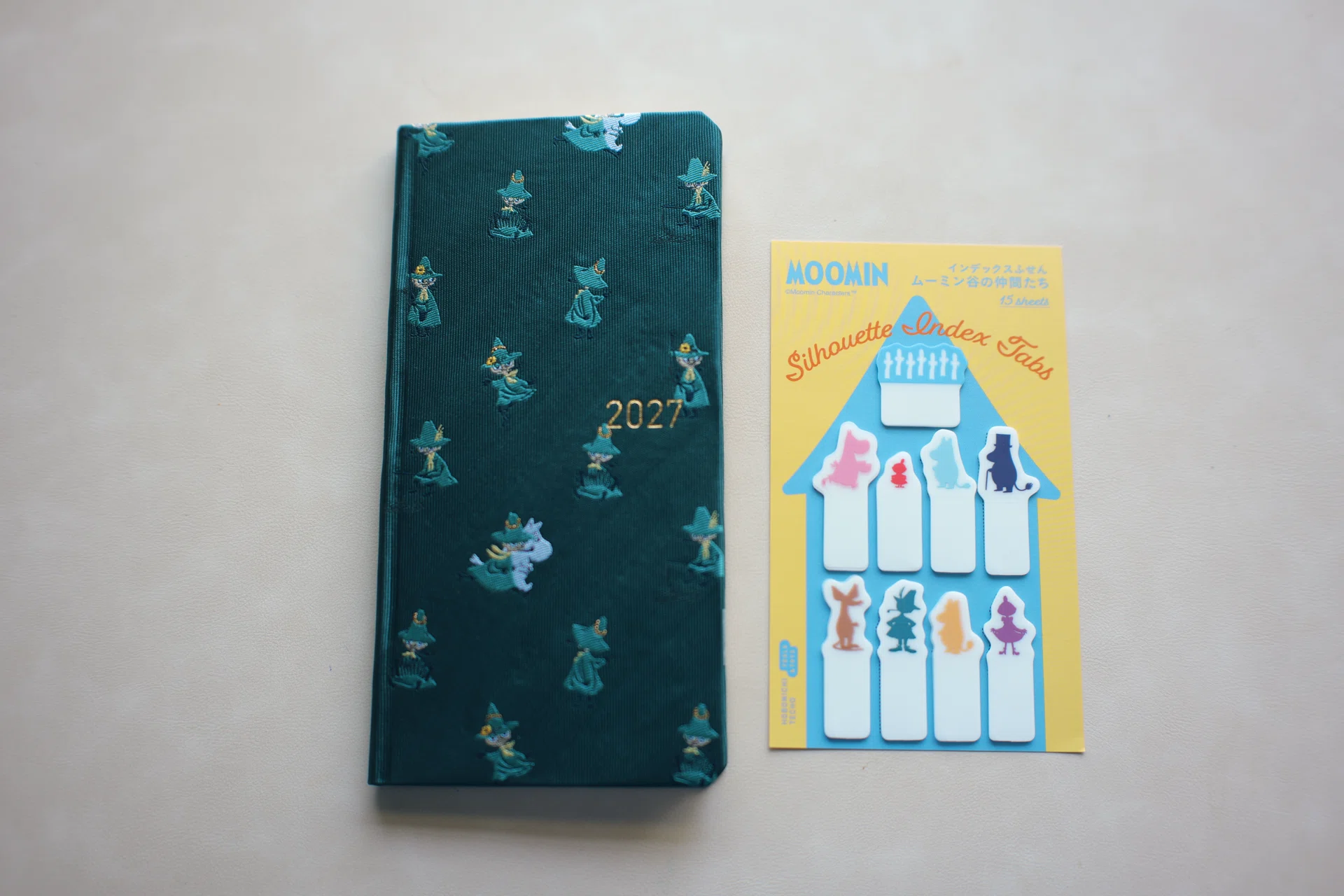 Hobonichi Techo 2027] I stuck Moomin on the window and now I want