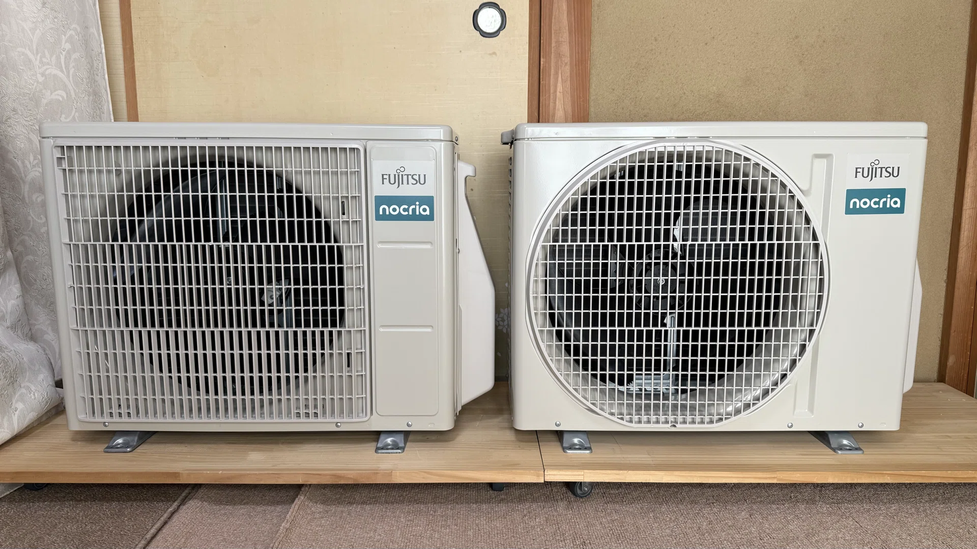 徹底比較】富士通ゼネラル 2.2kW 2機種の室外機を分解して並べる