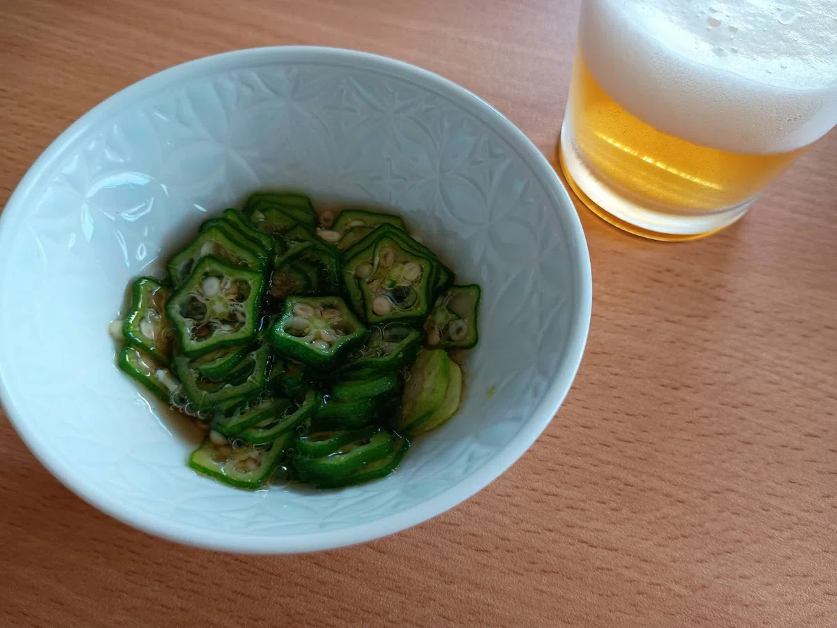 オクラのヌクマムおひたし、ビール