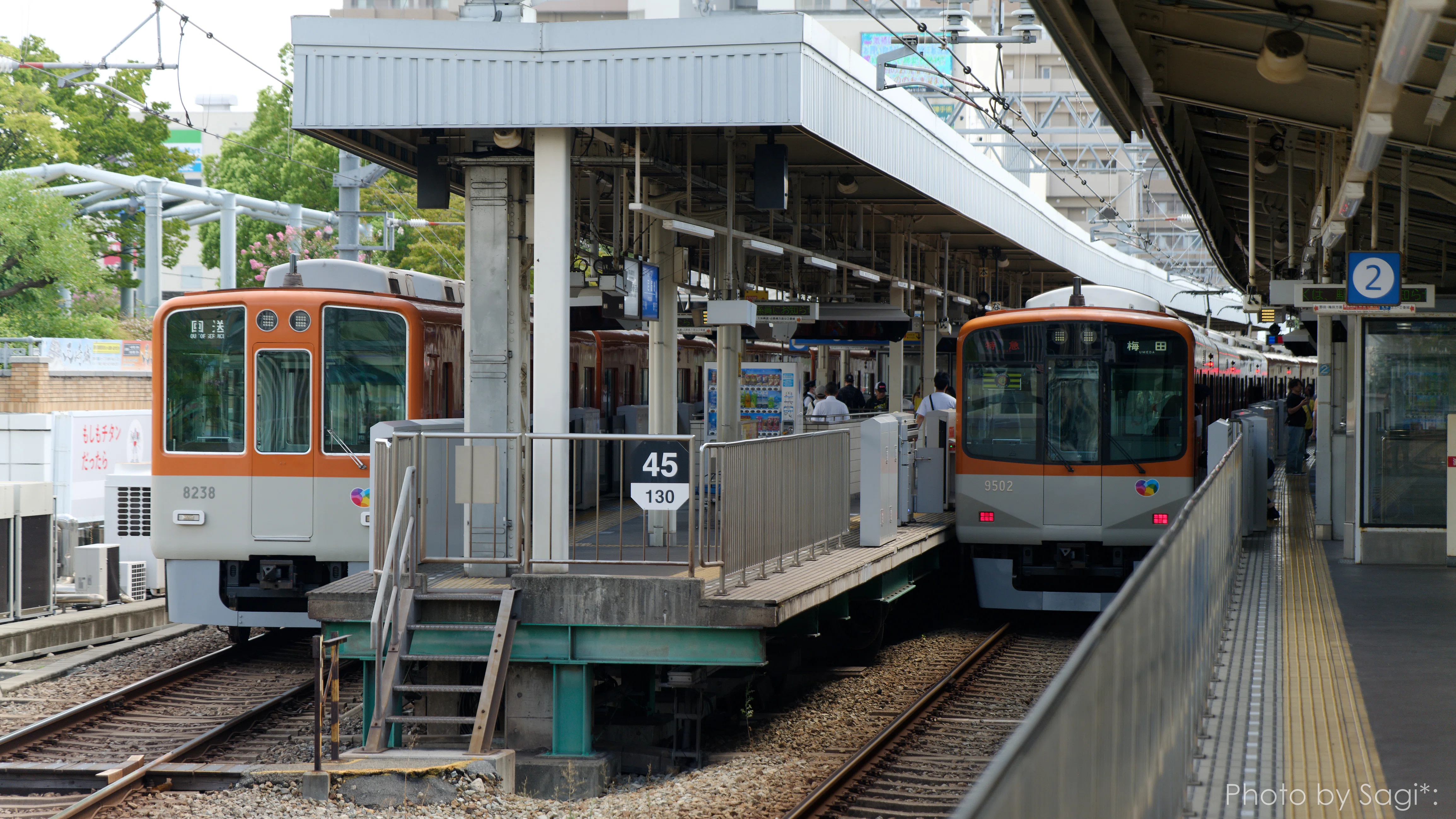 鉄道２ 白黒鉄道写真 混雑した駅の電車 8月の鉄写真まとめ｜鷺