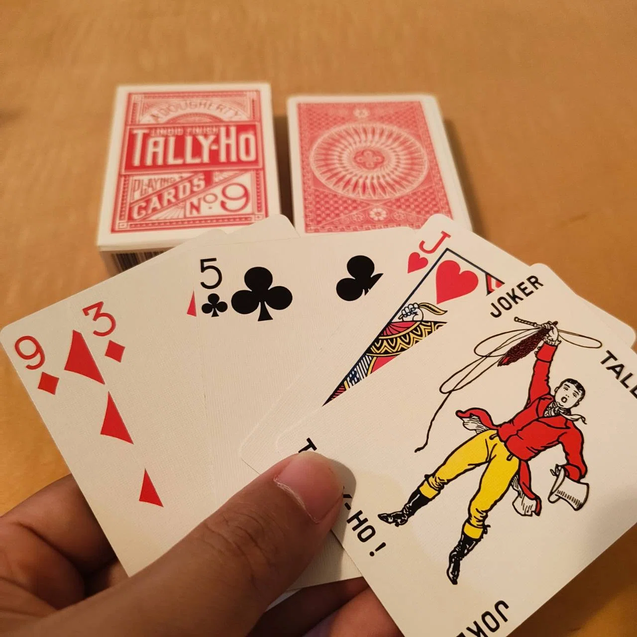 遊ぶときに使うトランプはどれが良いのか？｜book & board game shop
