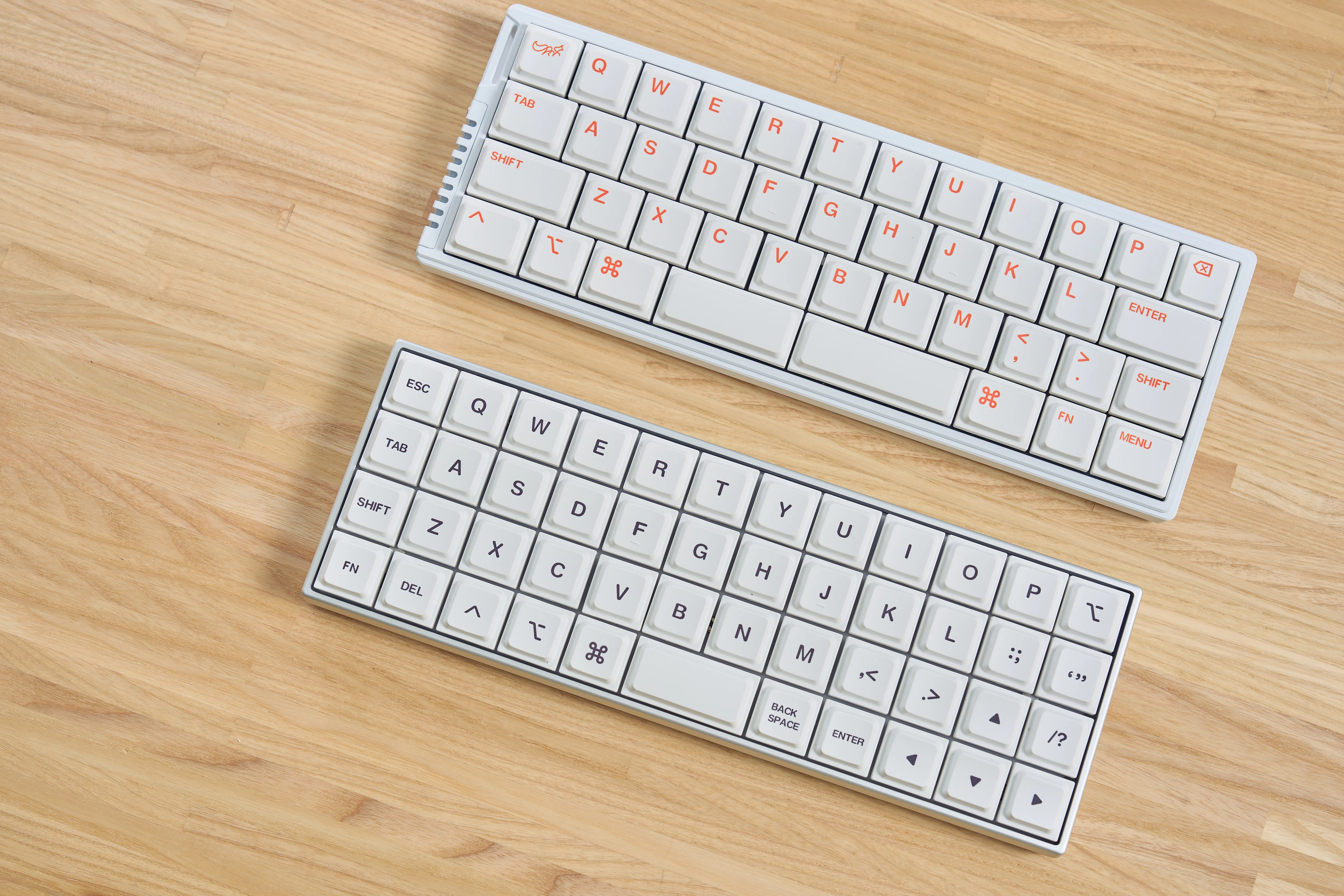 Chosfox Init40レビュー｜2週間ほぼ毎日打って分かった、40%キーボード
