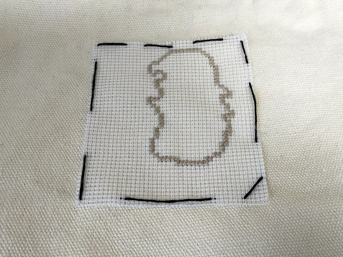 Trying out waste canvas for cross-stitch [Merlion]｜u-ko